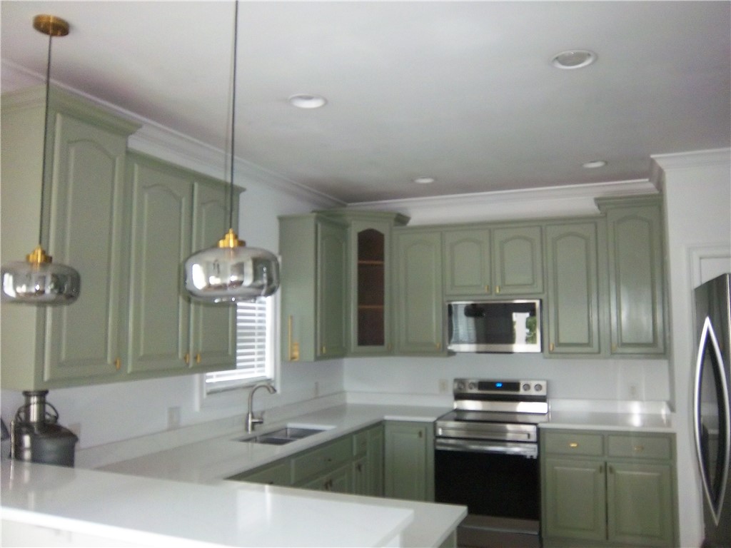 100 Lanier Island Circle Property Photo 6