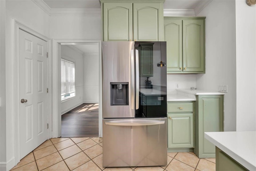 100 Lanier Island Circle Property Photo 8