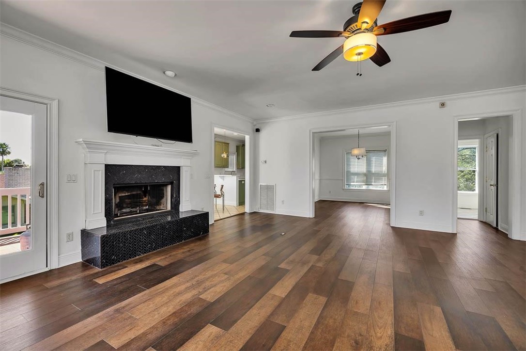 100 Lanier Island Circle Property Photo 19