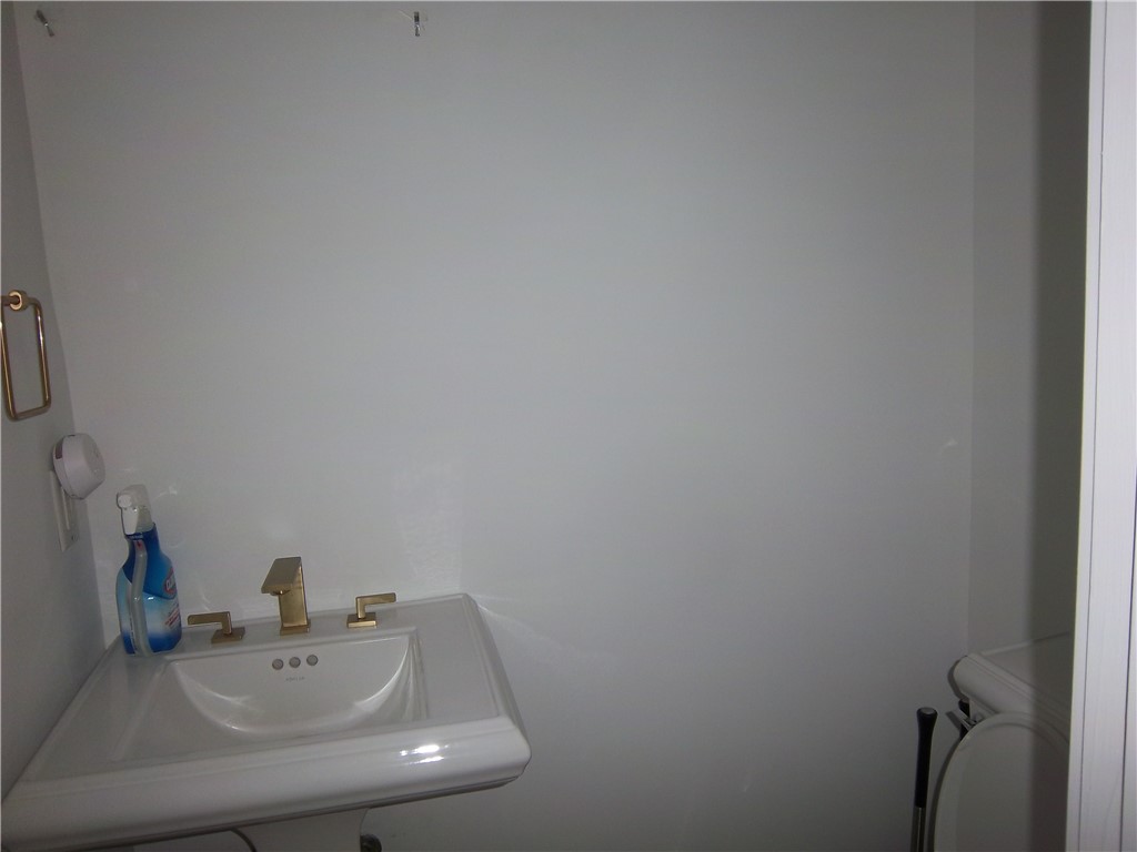 100 Lanier Island Circle Property Photo 24