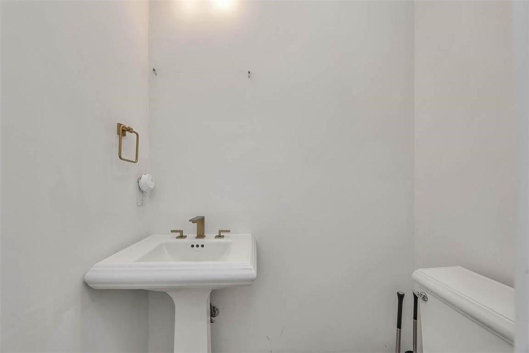 100 Lanier Island Circle Property Photo 66