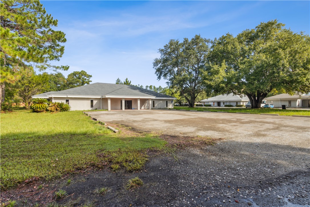 107 Industrial Drive Property Photo 1