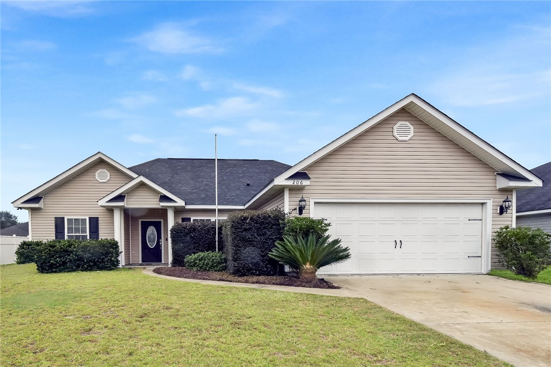 206 Roswell Drive E Property Photo 1