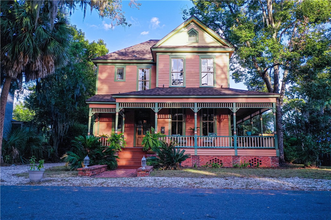 912 Carpenter Street Property Photo 1