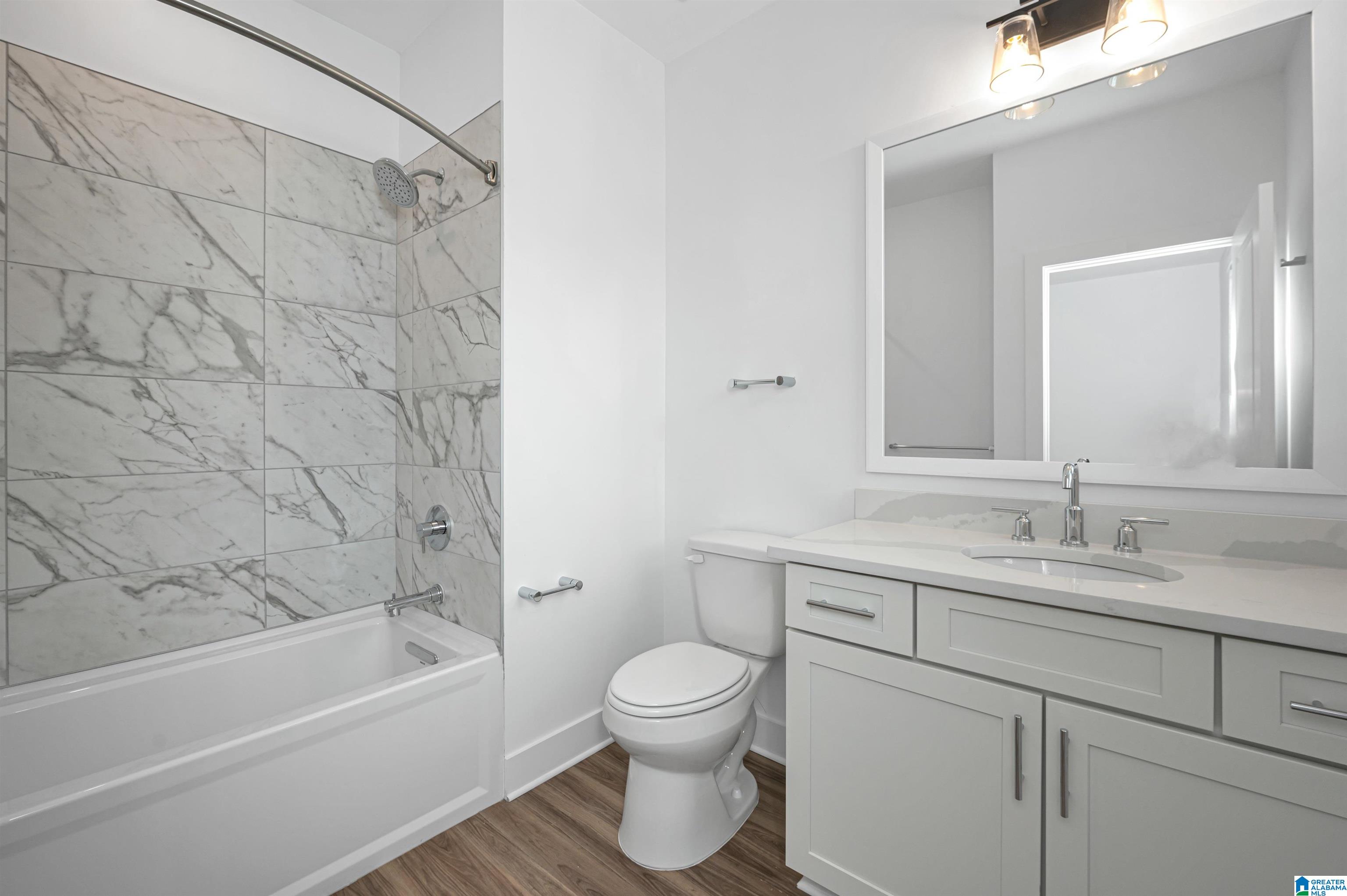 2456 18th Street Property Photo 19