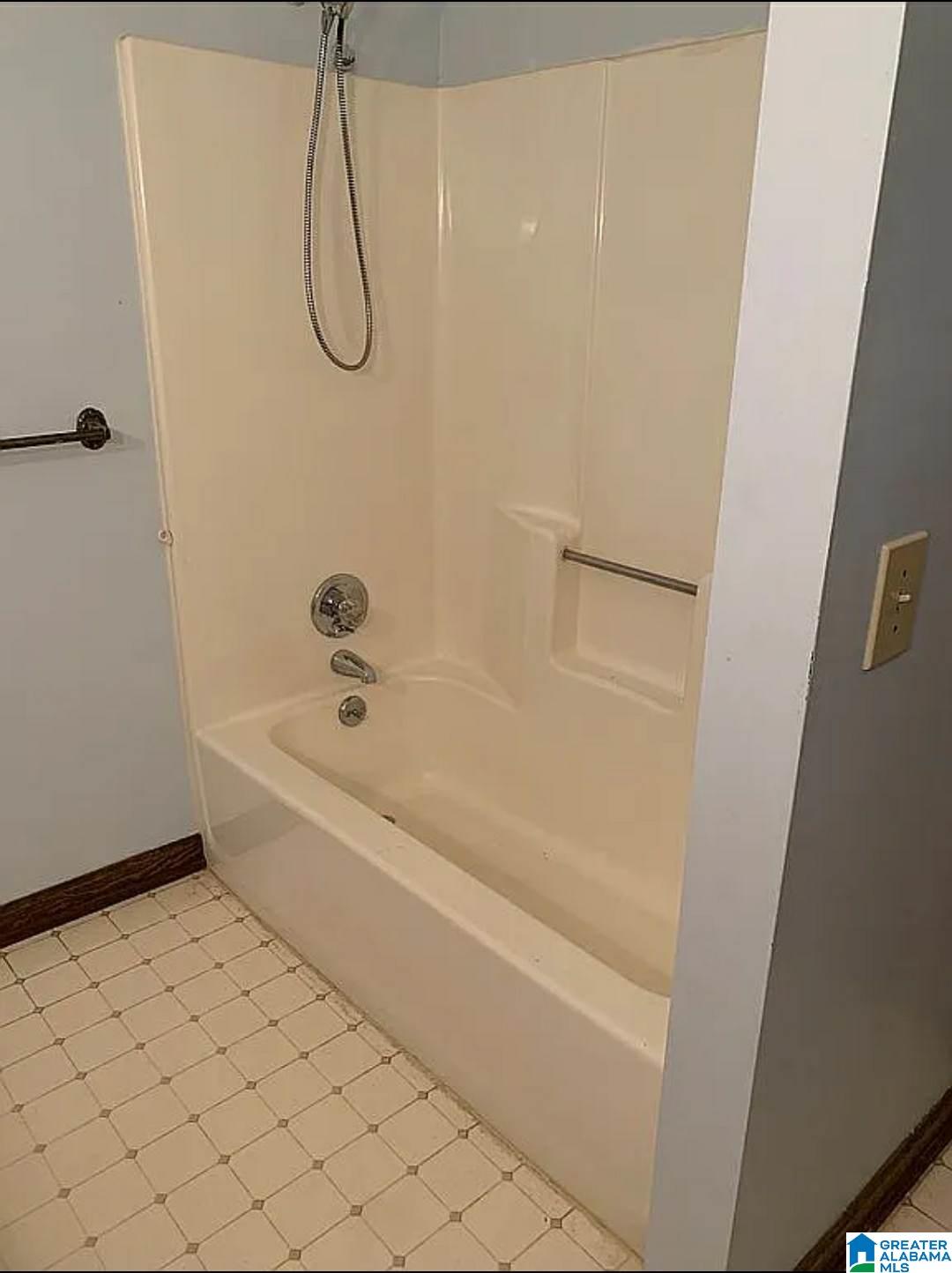 432 Elizabeth Drive Property Photo 14
