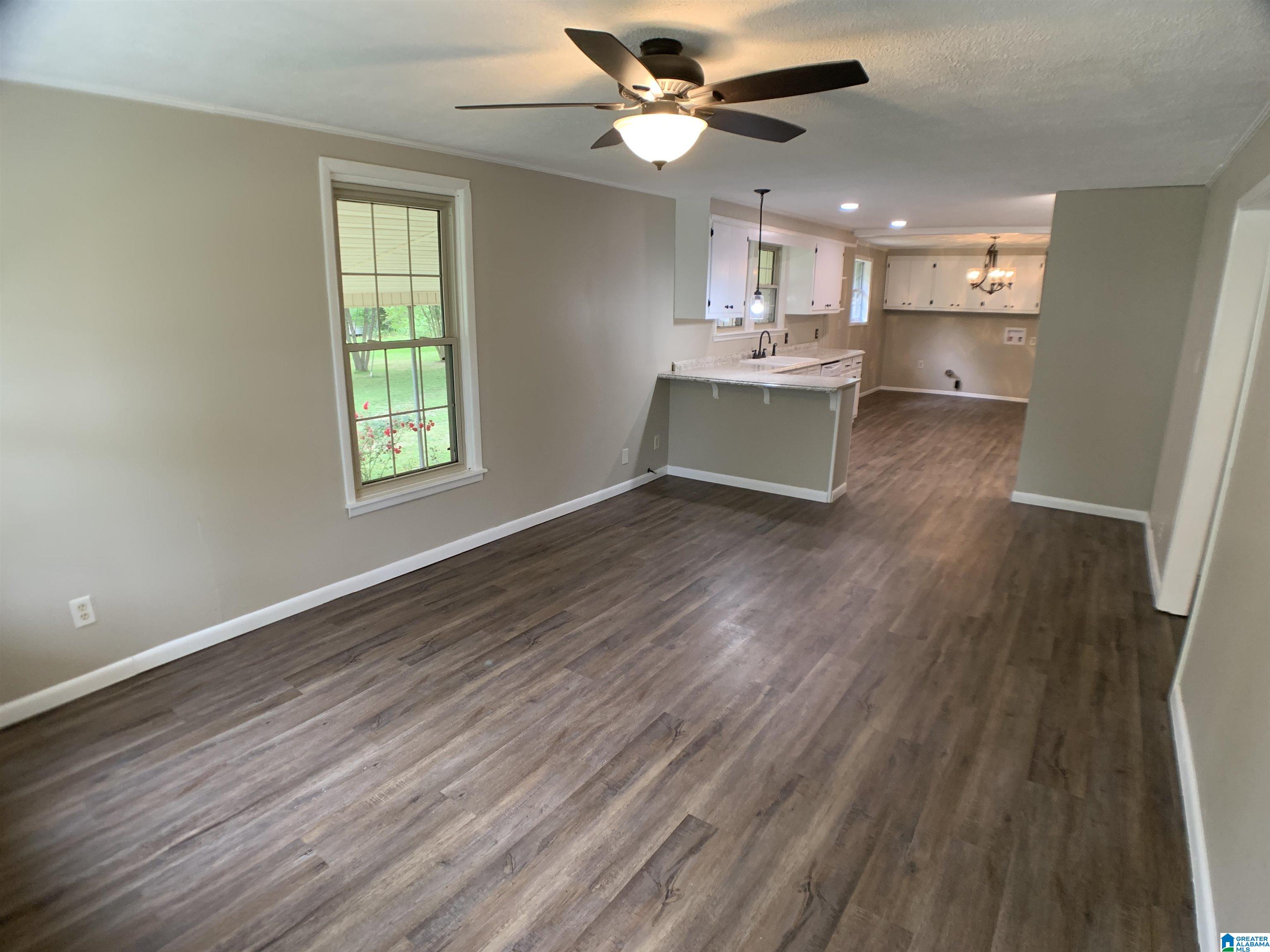 502 Hughes Street Property Photo 3