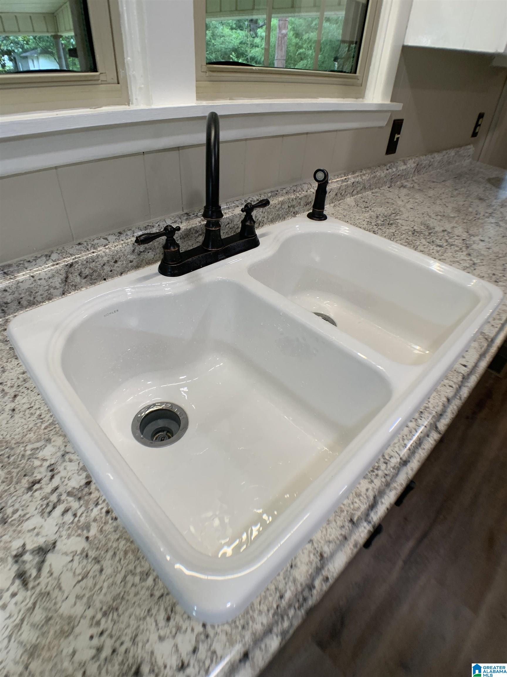 502 Hughes Street Property Photo 8