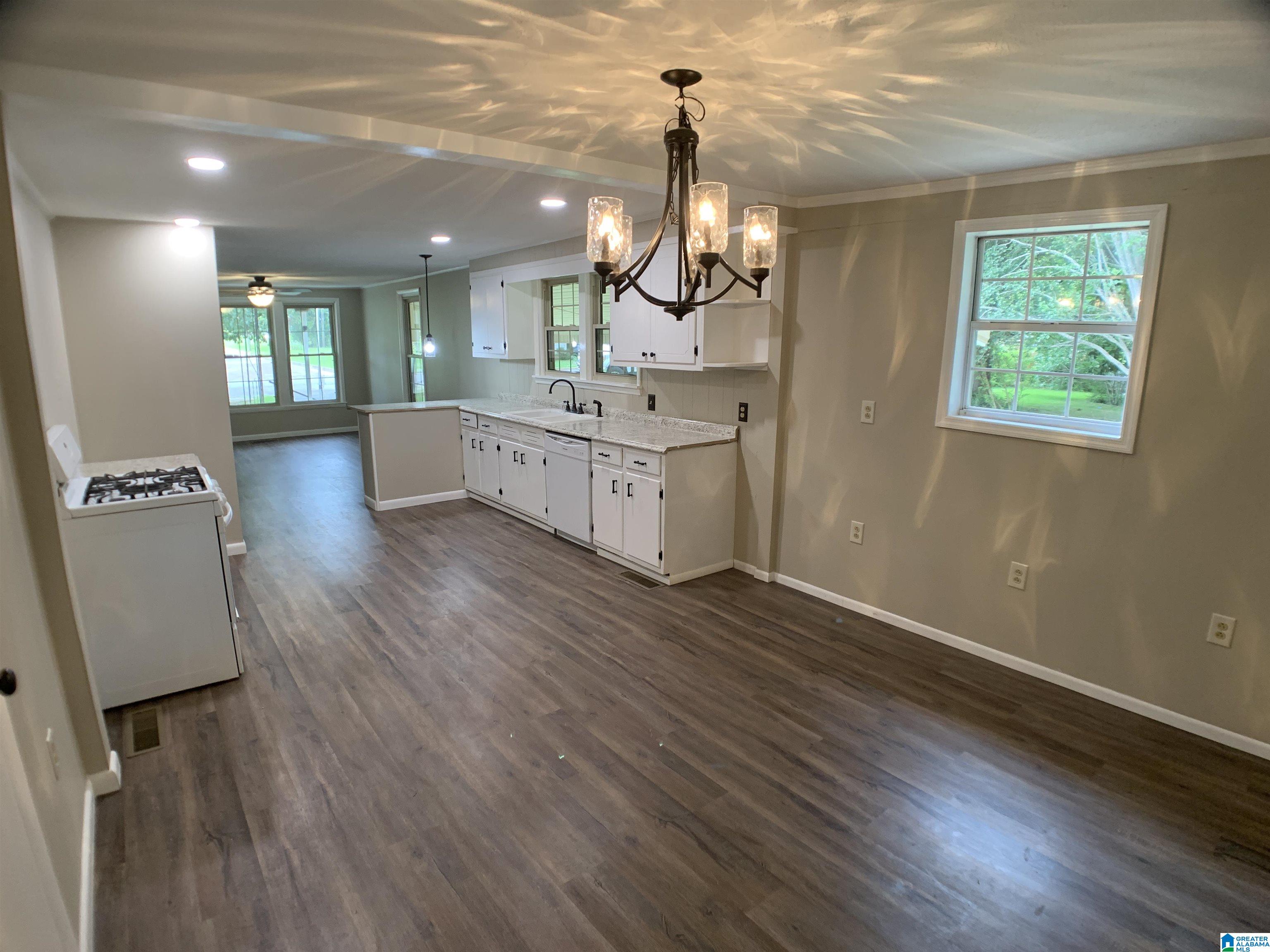 502 Hughes Street Property Photo 12
