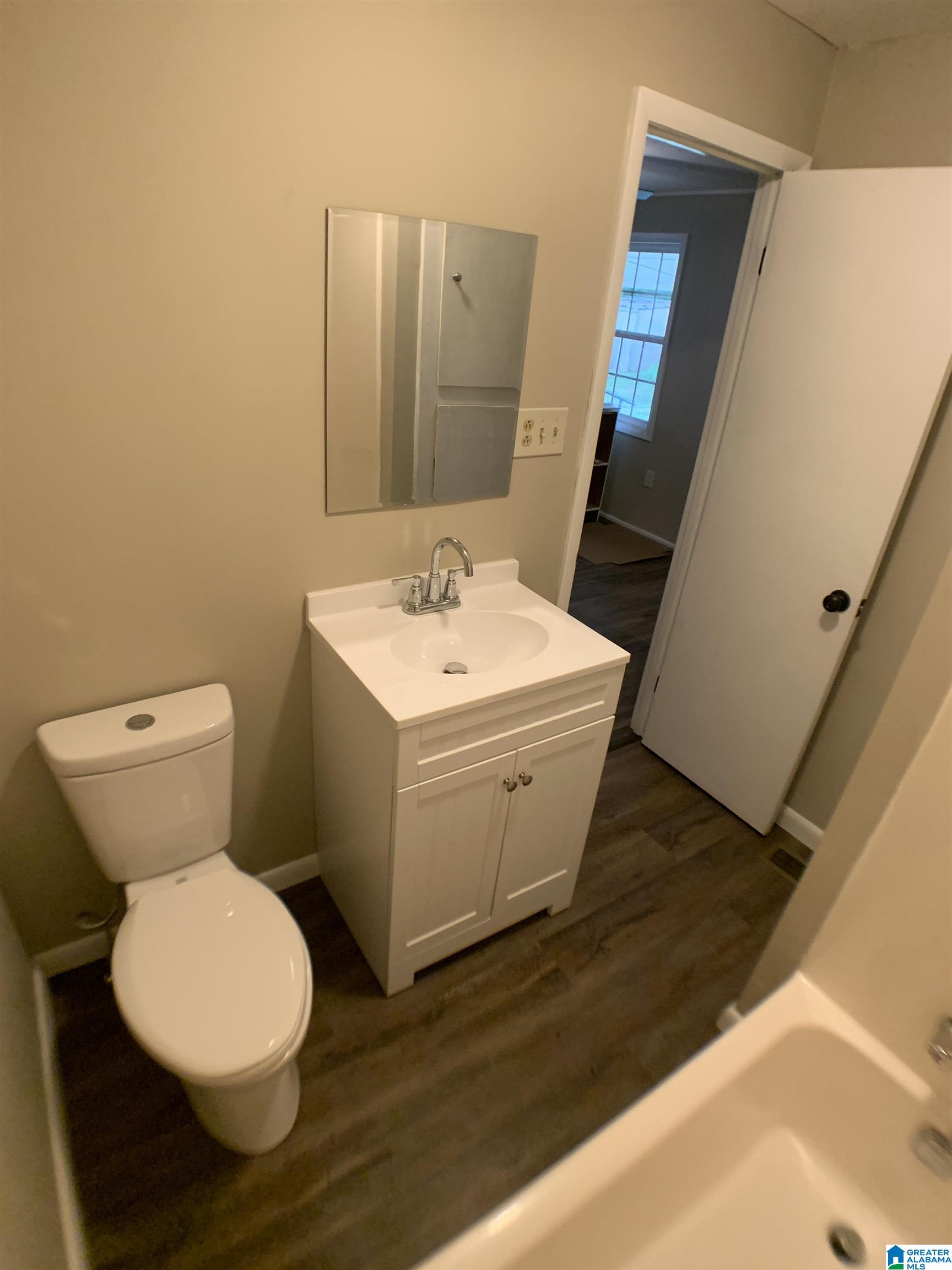502 Hughes Street Property Photo 16