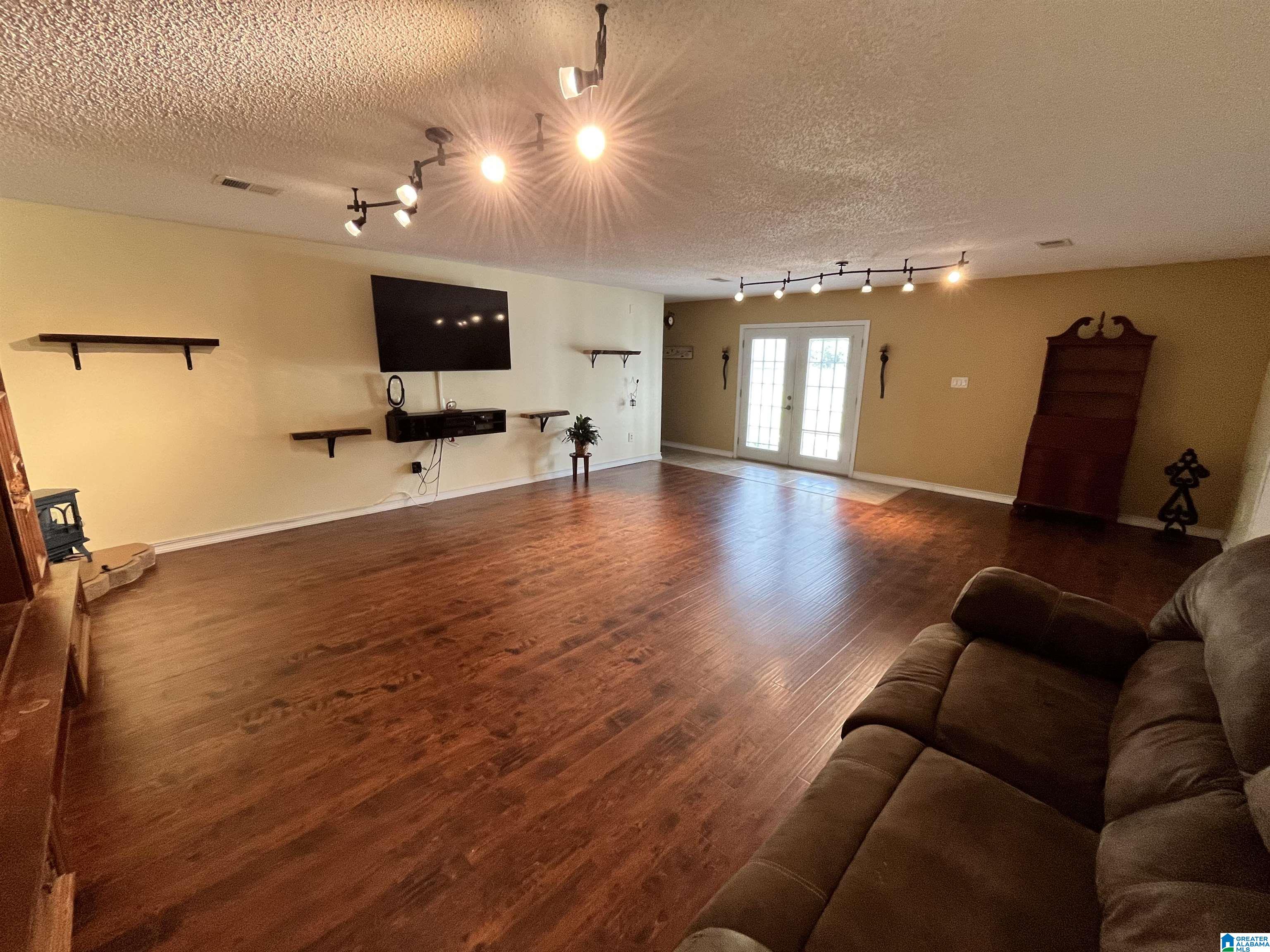 3304 Possum Trot Road Property Photo 8