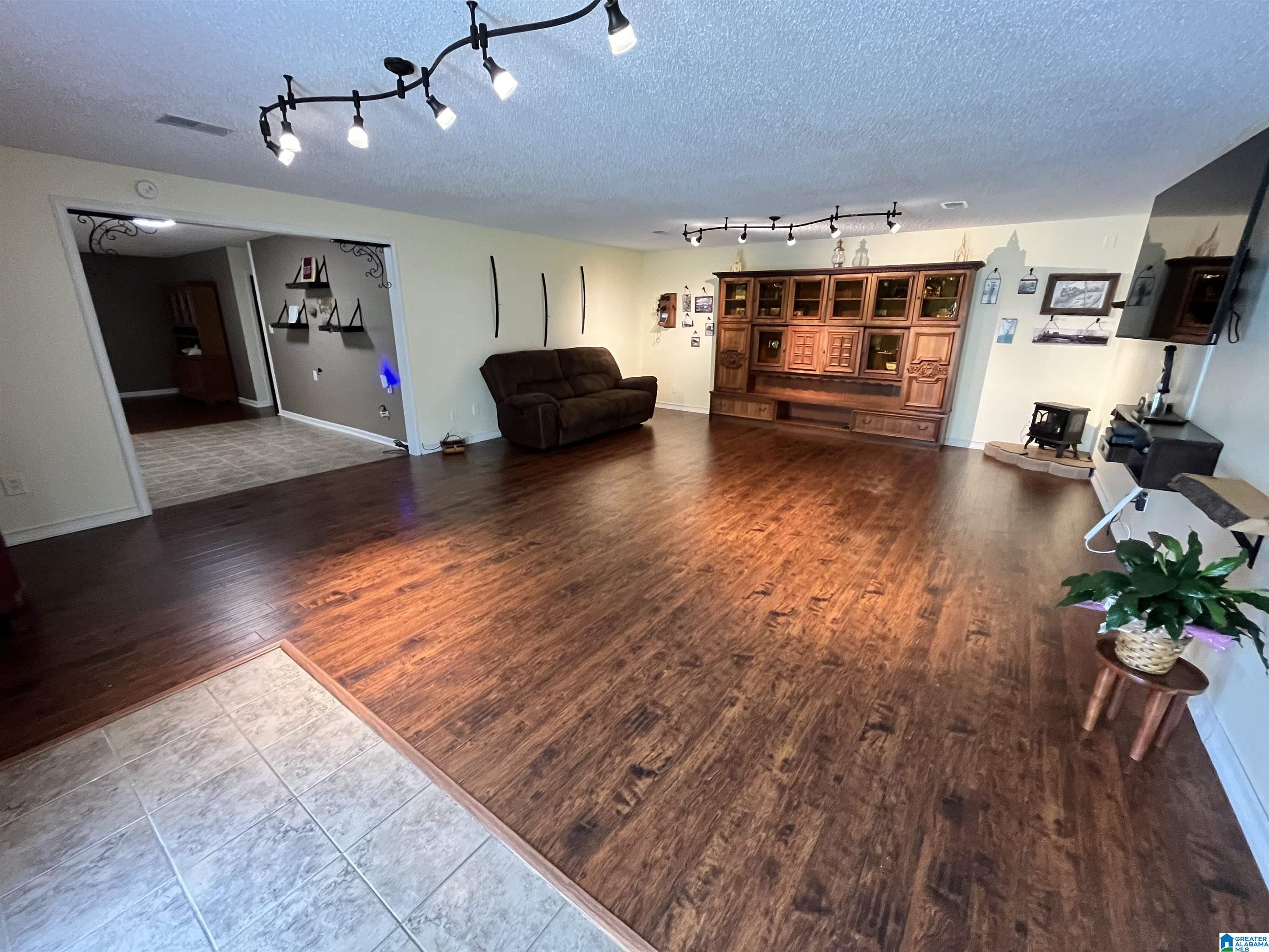 3304 Possum Trot Road Property Photo 9
