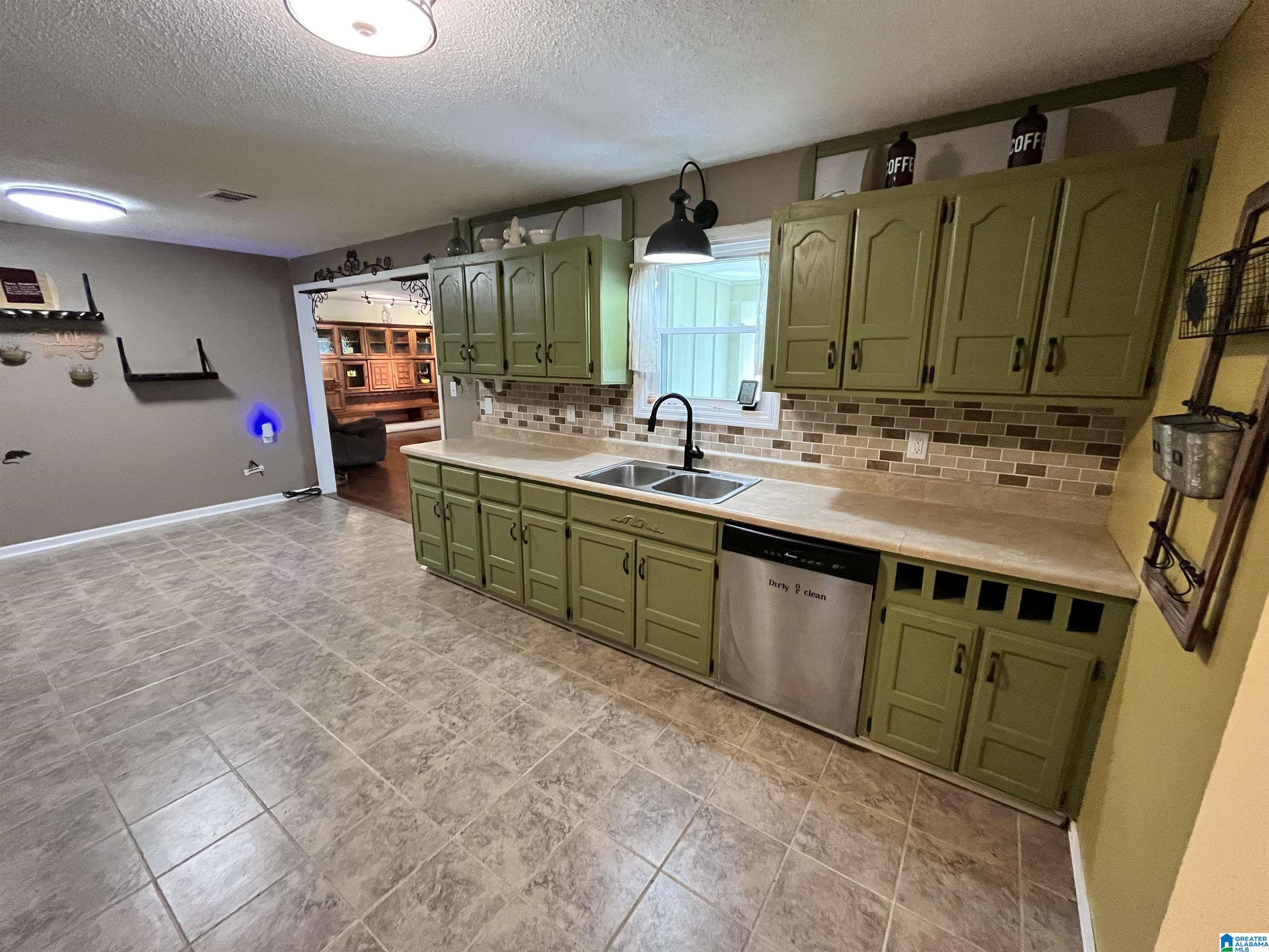 3304 Possum Trot Road Property Photo 11