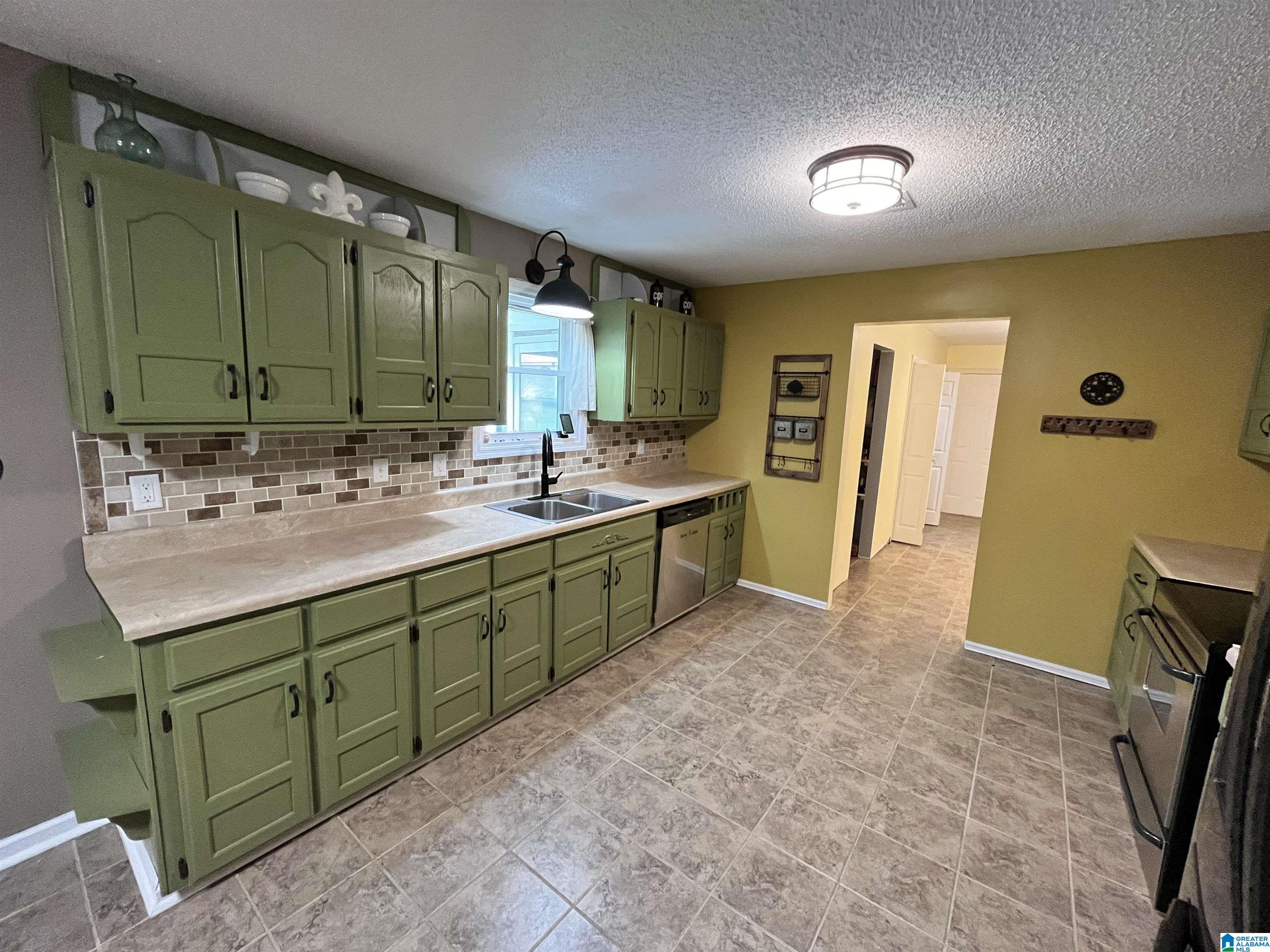 3304 Possum Trot Road Property Photo 13