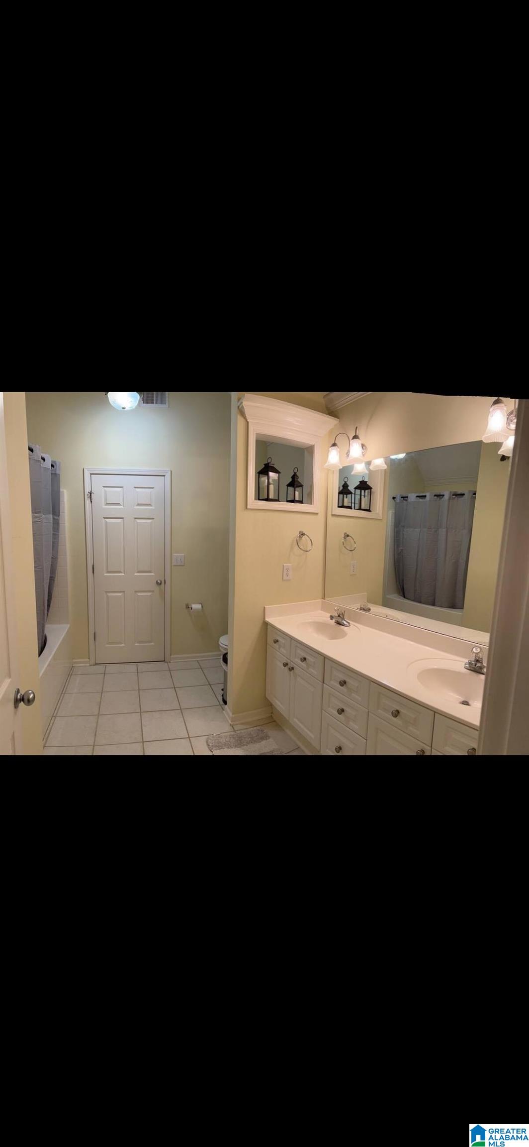 153 Hayesbury Court Property Photo 10