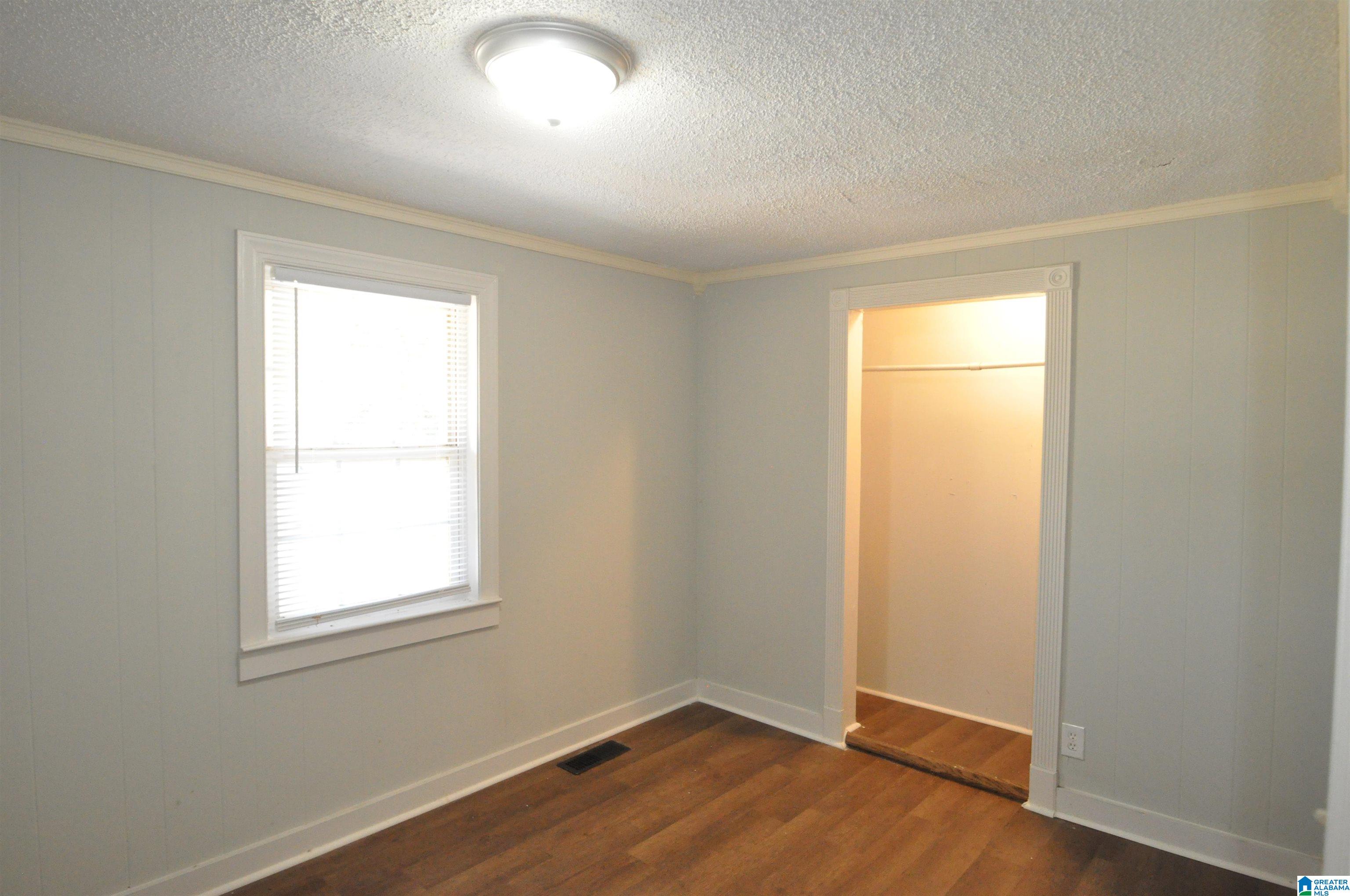 1447 Gilbert Lane Property Photo 8