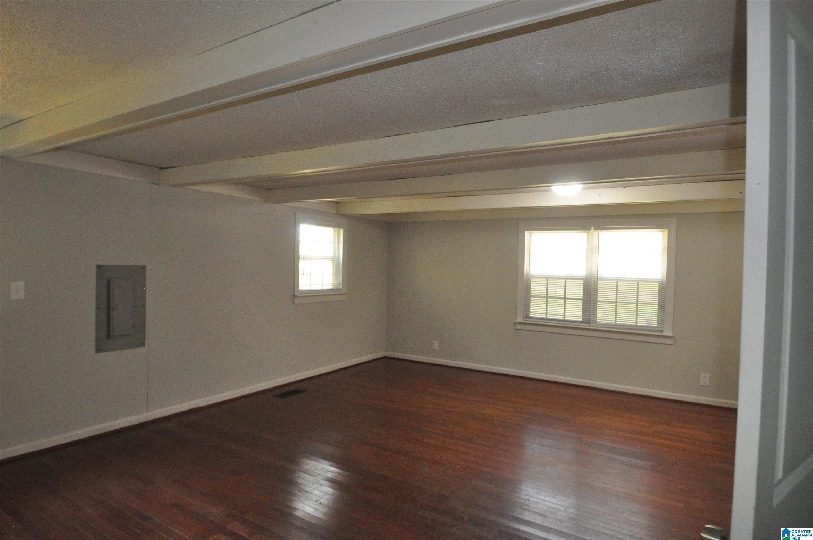1447 Gilbert Lane Property Photo 10