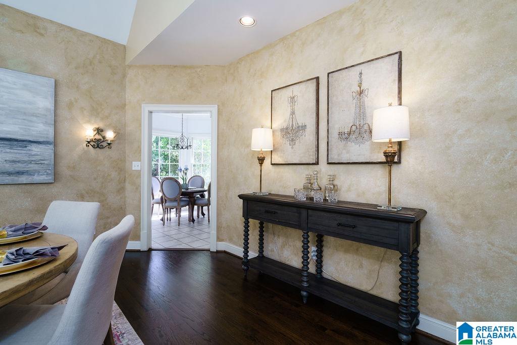 3526 S Brookwood Place Property Photo 9
