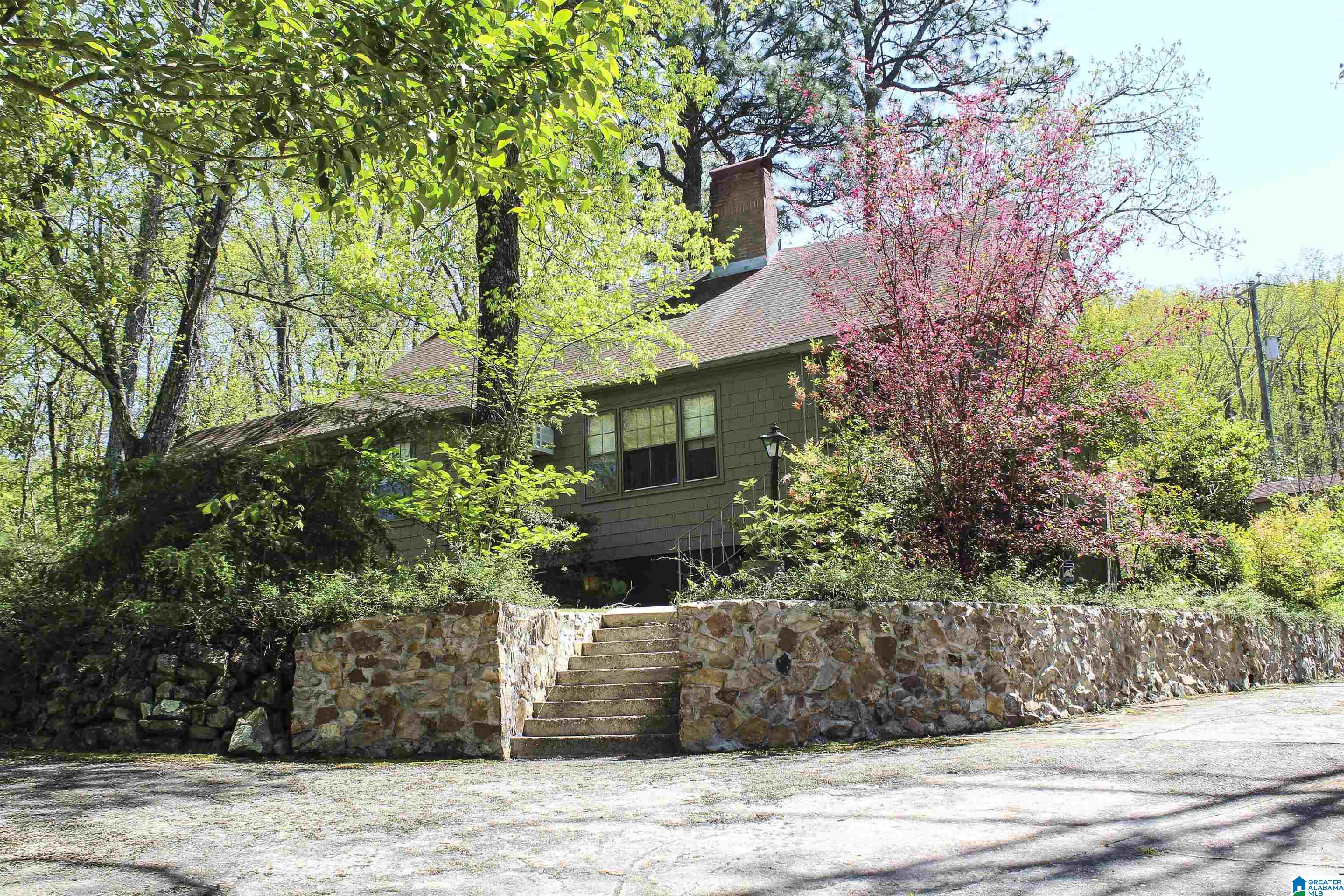 33 Sunset Drive Property Photo 2