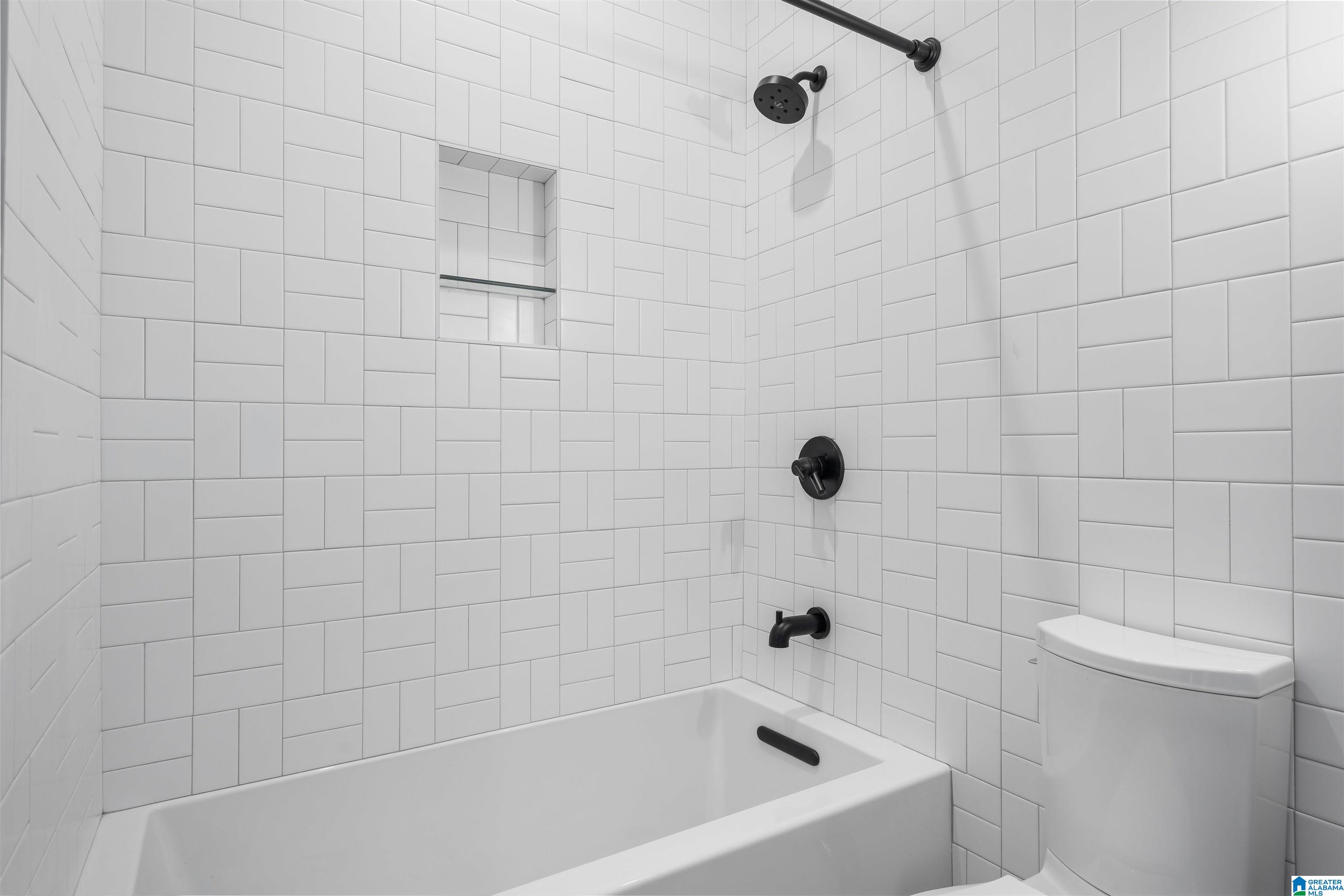 2323 2nd Avenue S Property Photo 17