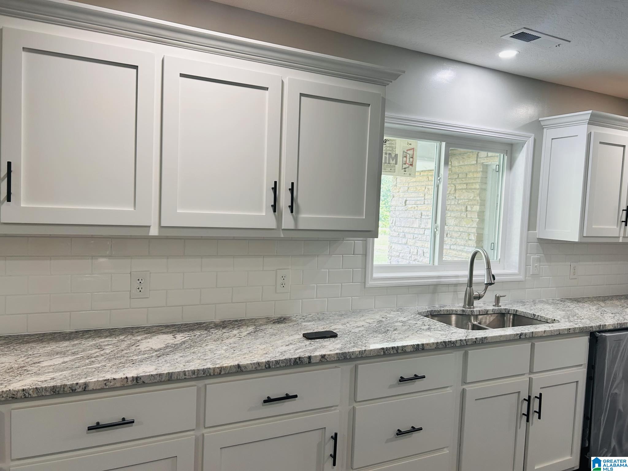 11012 New Liberty Road Property Photo 6