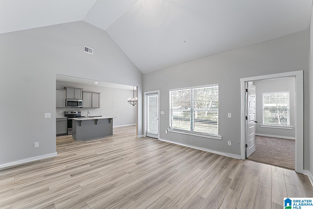 10365 Middleton Road Property Photo 4