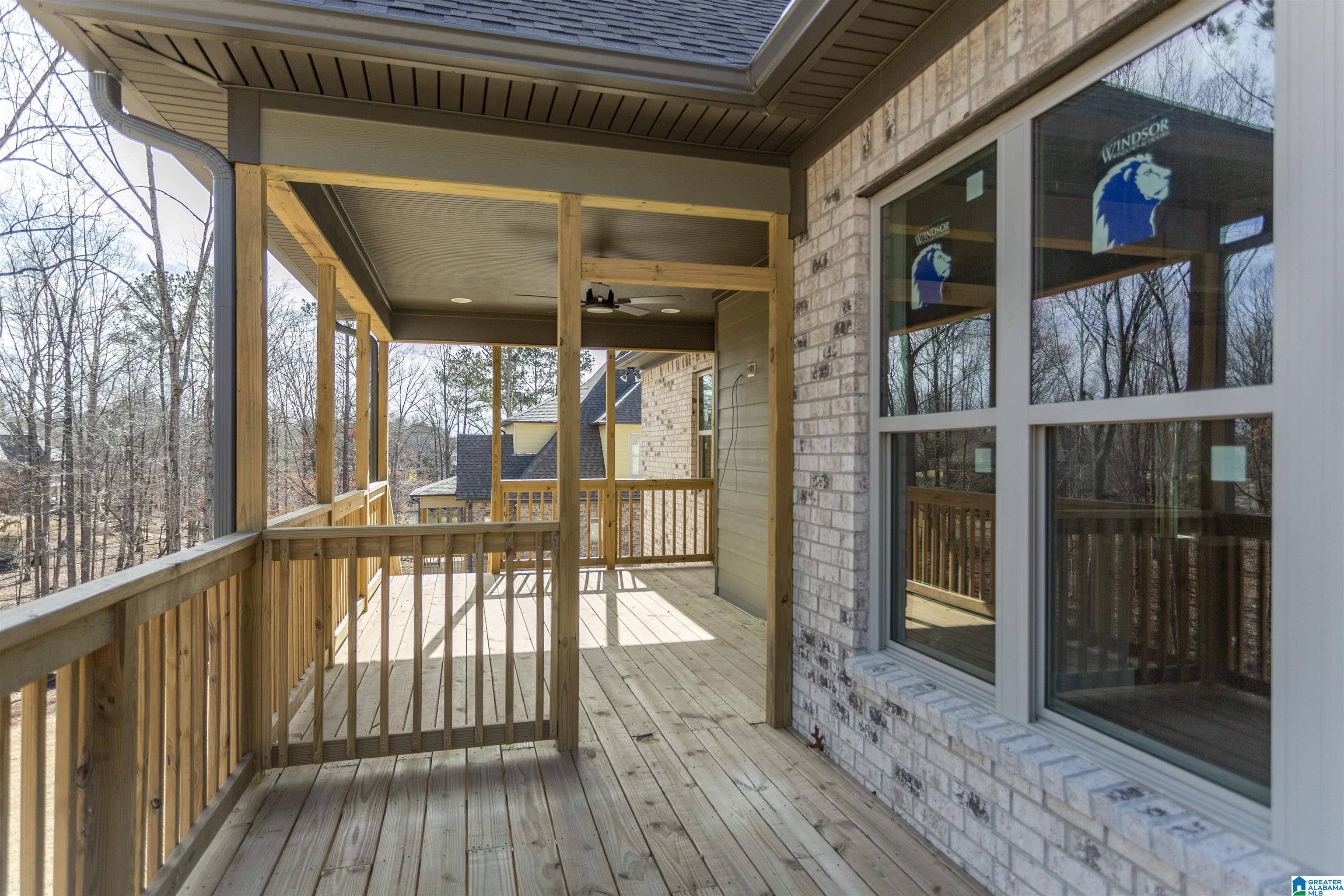 585 White Tail Run Property Photo 5