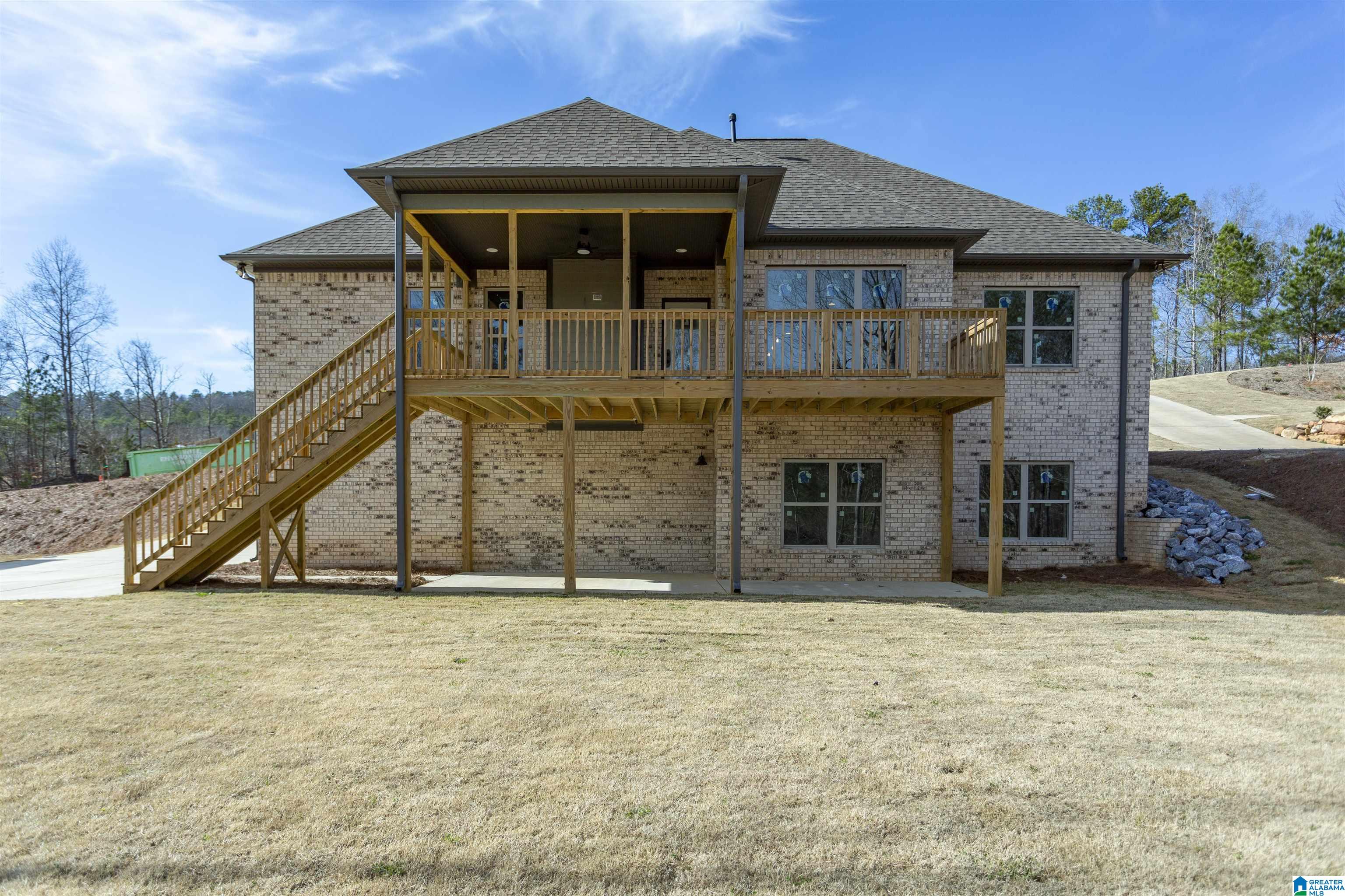 585 White Tail Run Property Photo 7