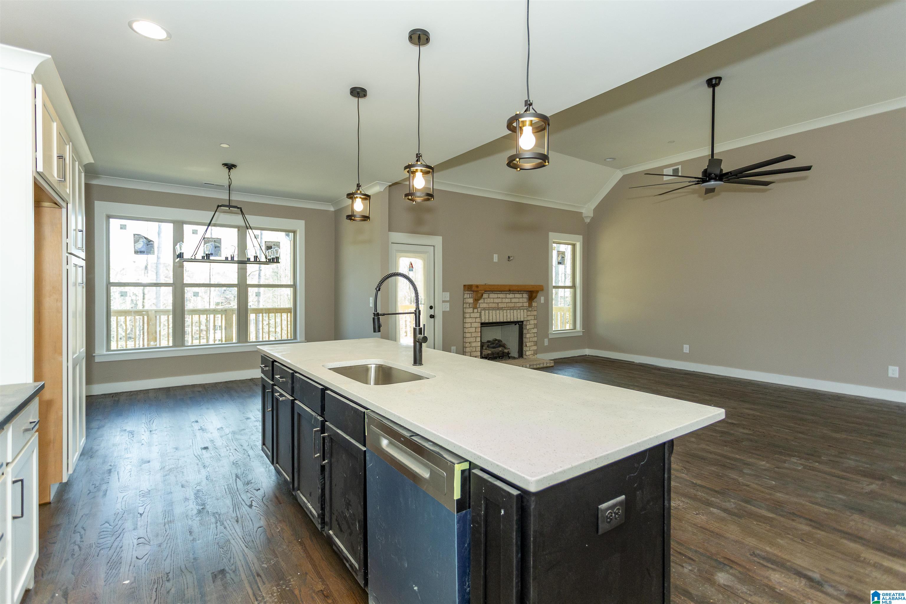 585 White Tail Run Property Photo 15