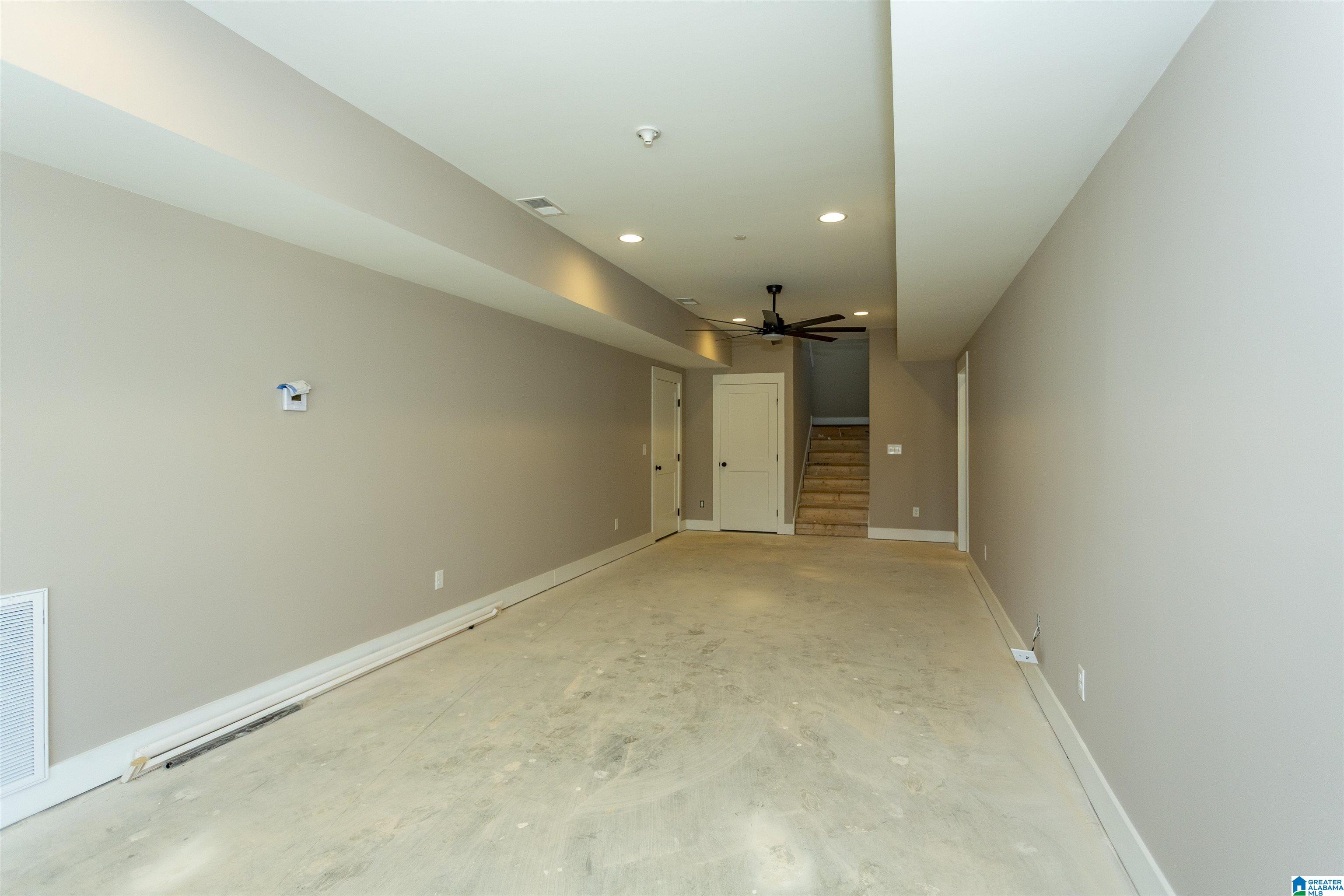 585 White Tail Run Property Photo 28