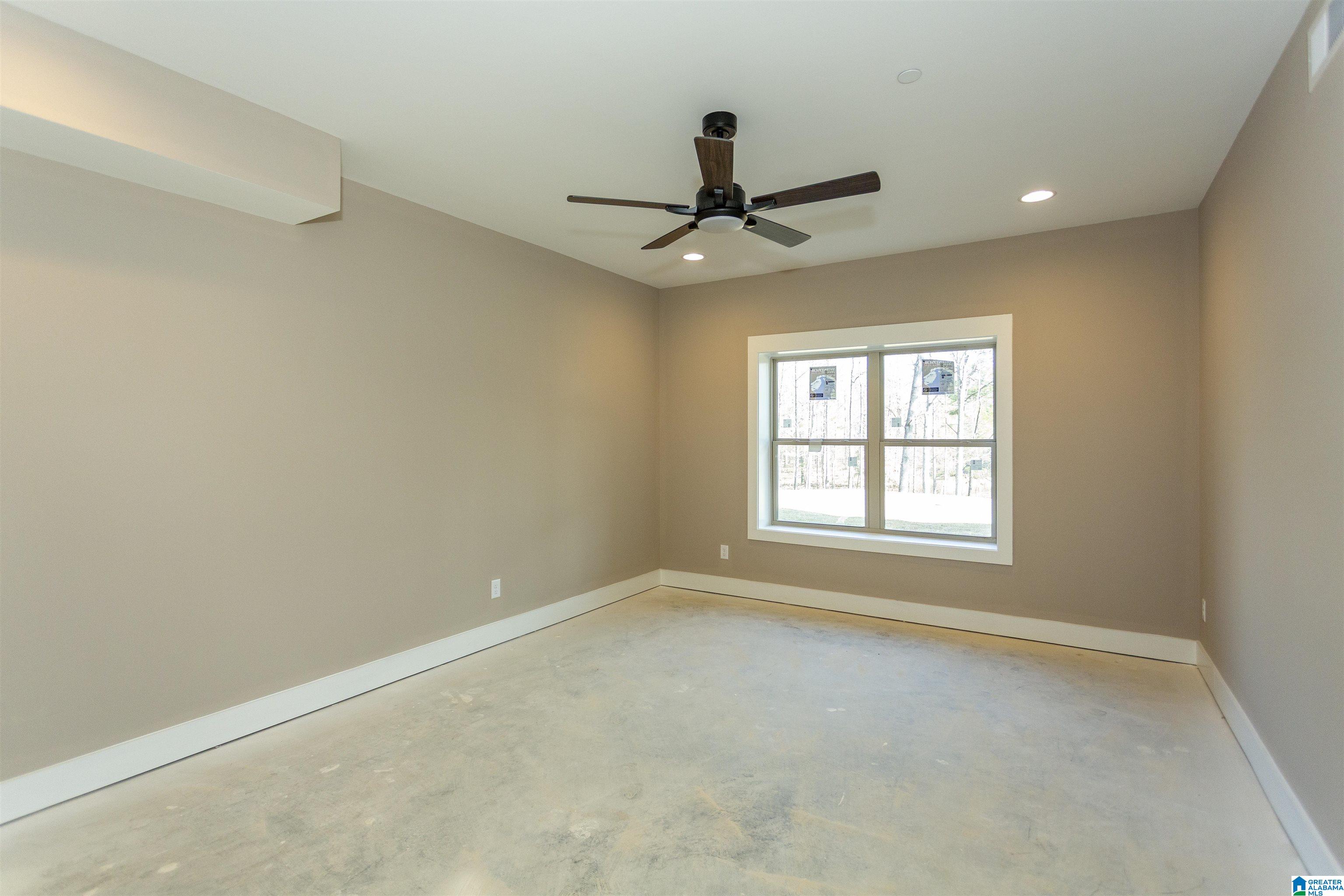585 White Tail Run Property Photo 29
