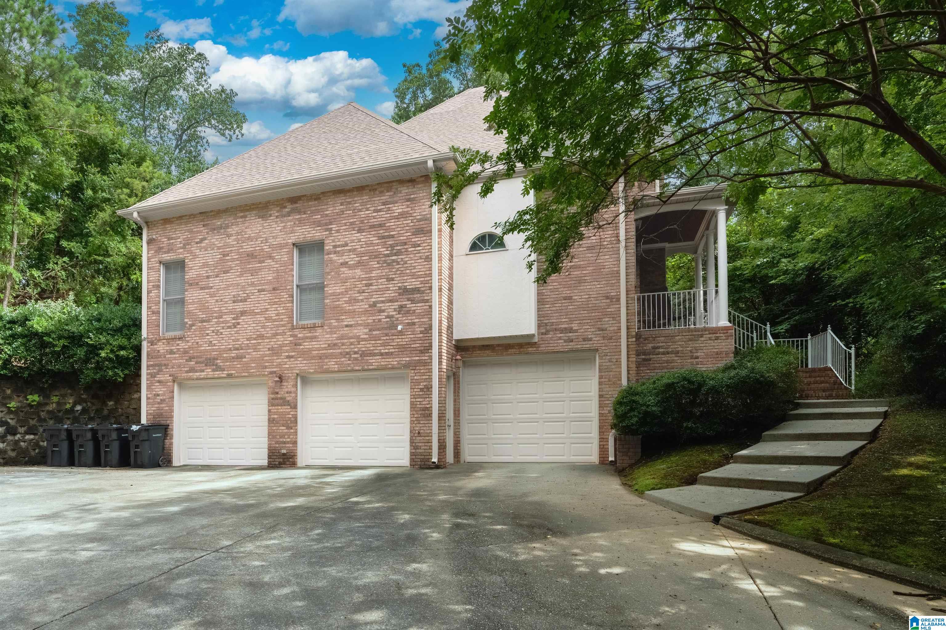 136 Spring Road Property Photo 2