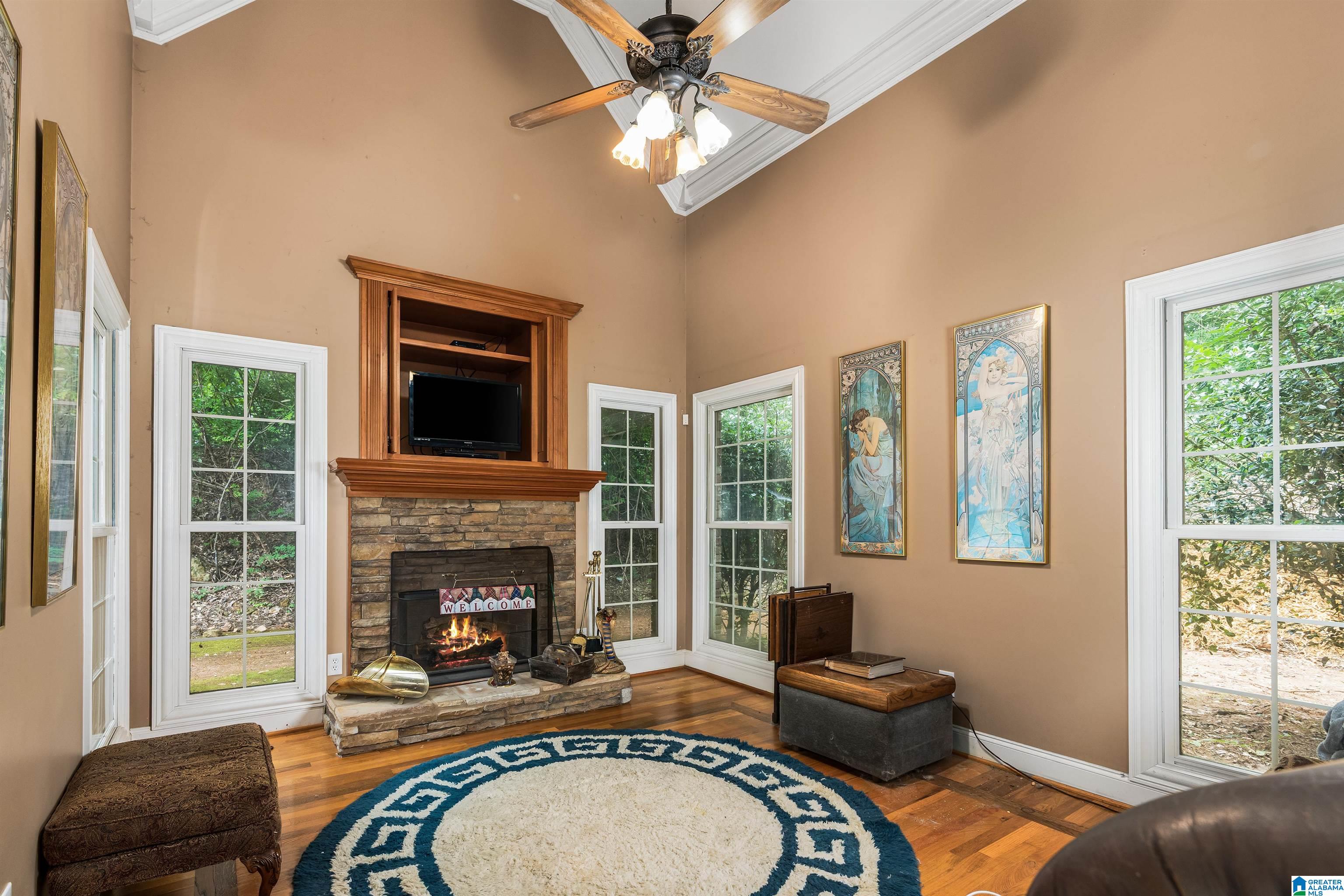 136 Spring Road Property Photo 10