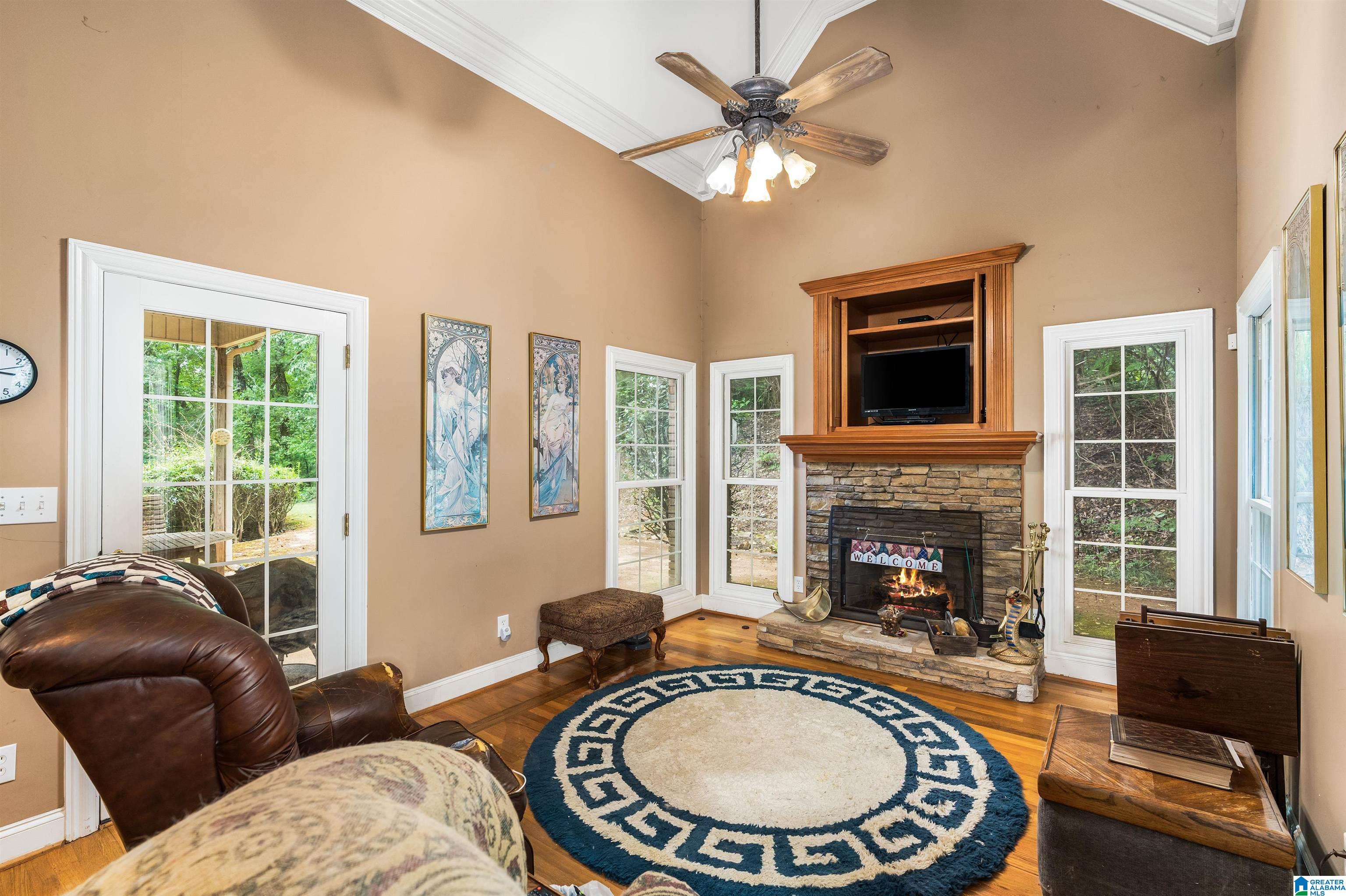 136 Spring Road Property Photo 11