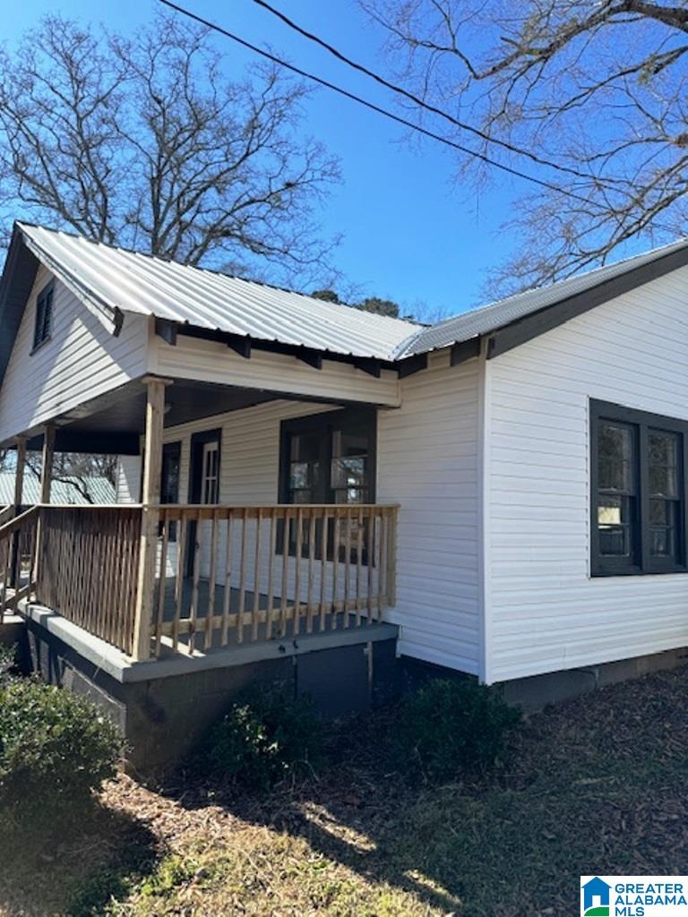 616 Eastwood Avenue Property Photo 2