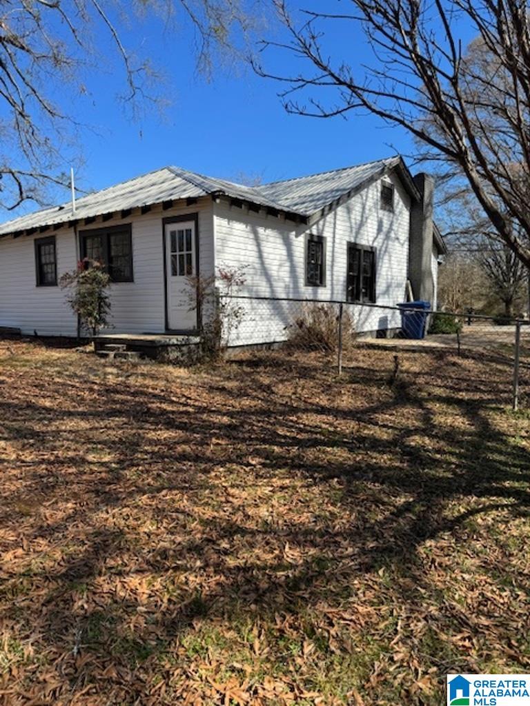 616 Eastwood Avenue Property Photo 3