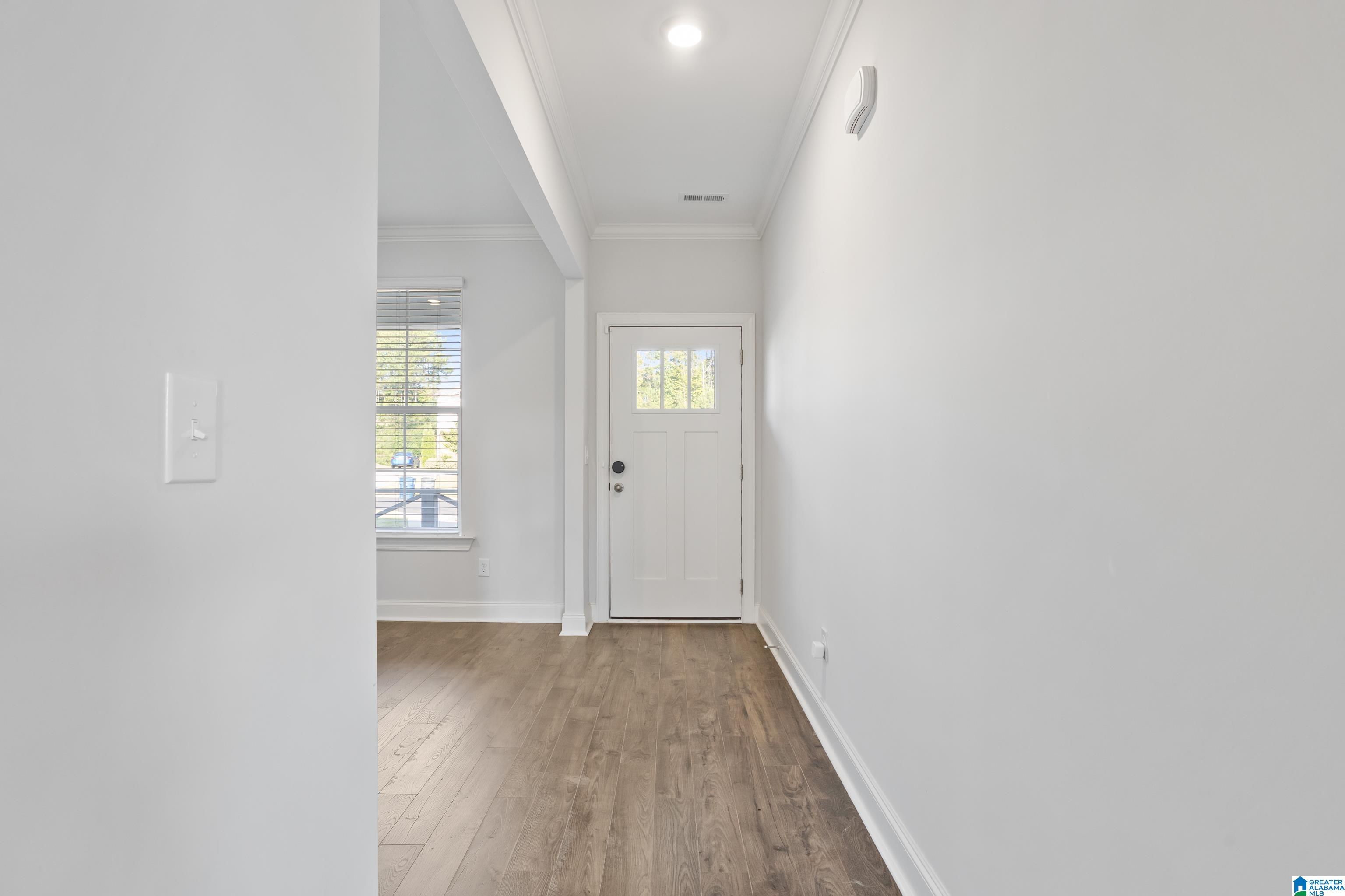 6379 Winslow Parc Way Property Photo 5