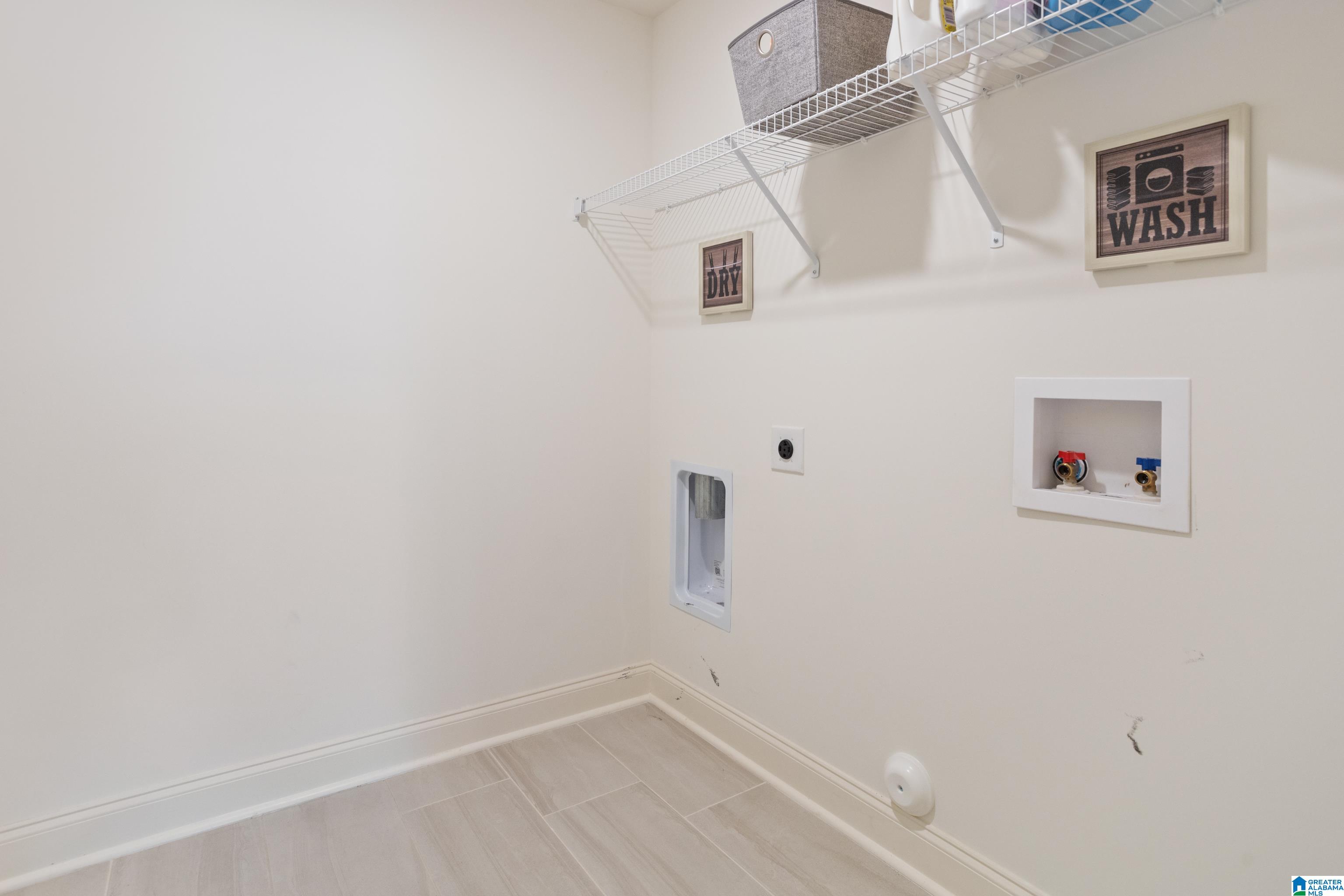 6379 Winslow Parc Way Property Photo 30