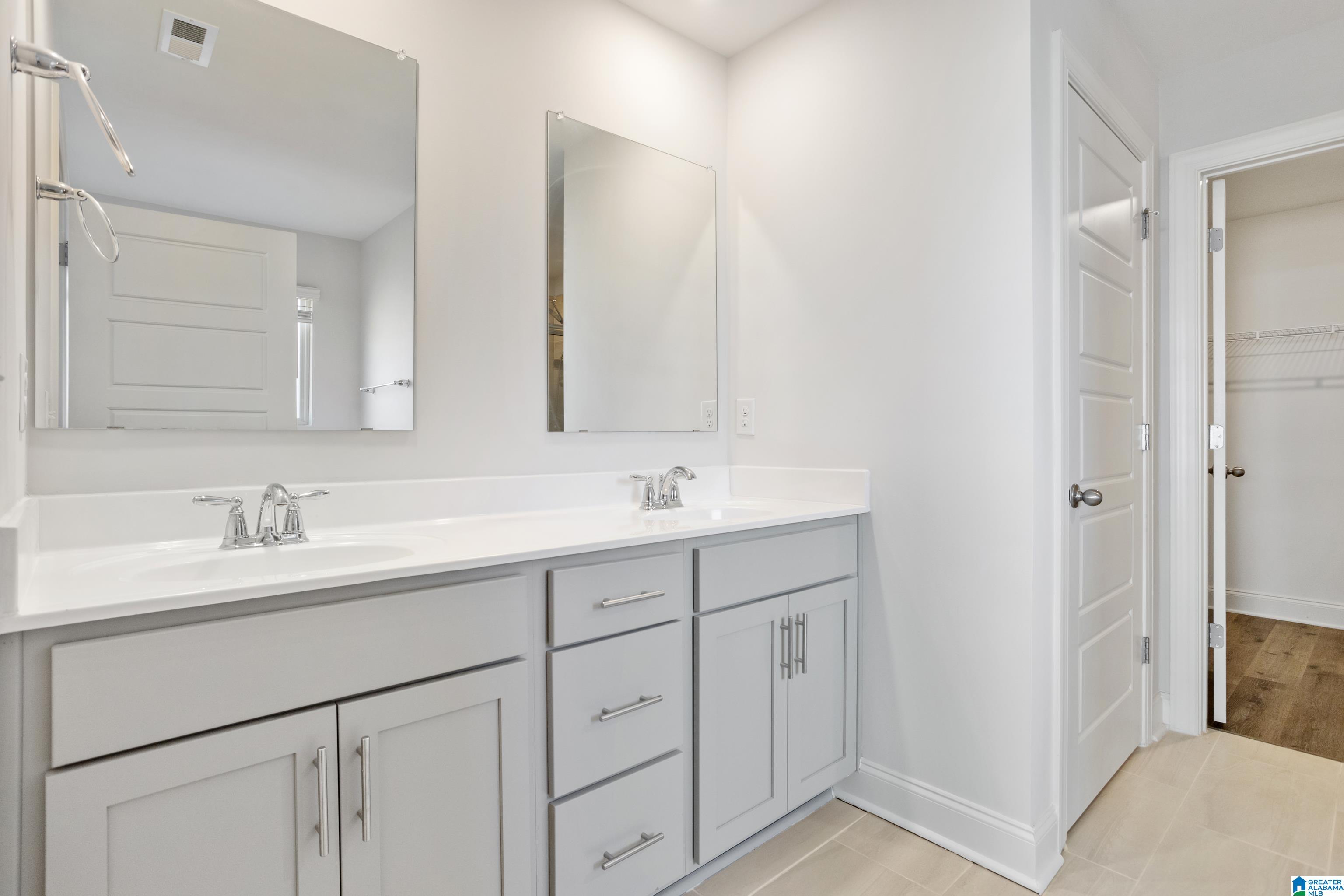 6379 Winslow Parc Way Property Photo 34