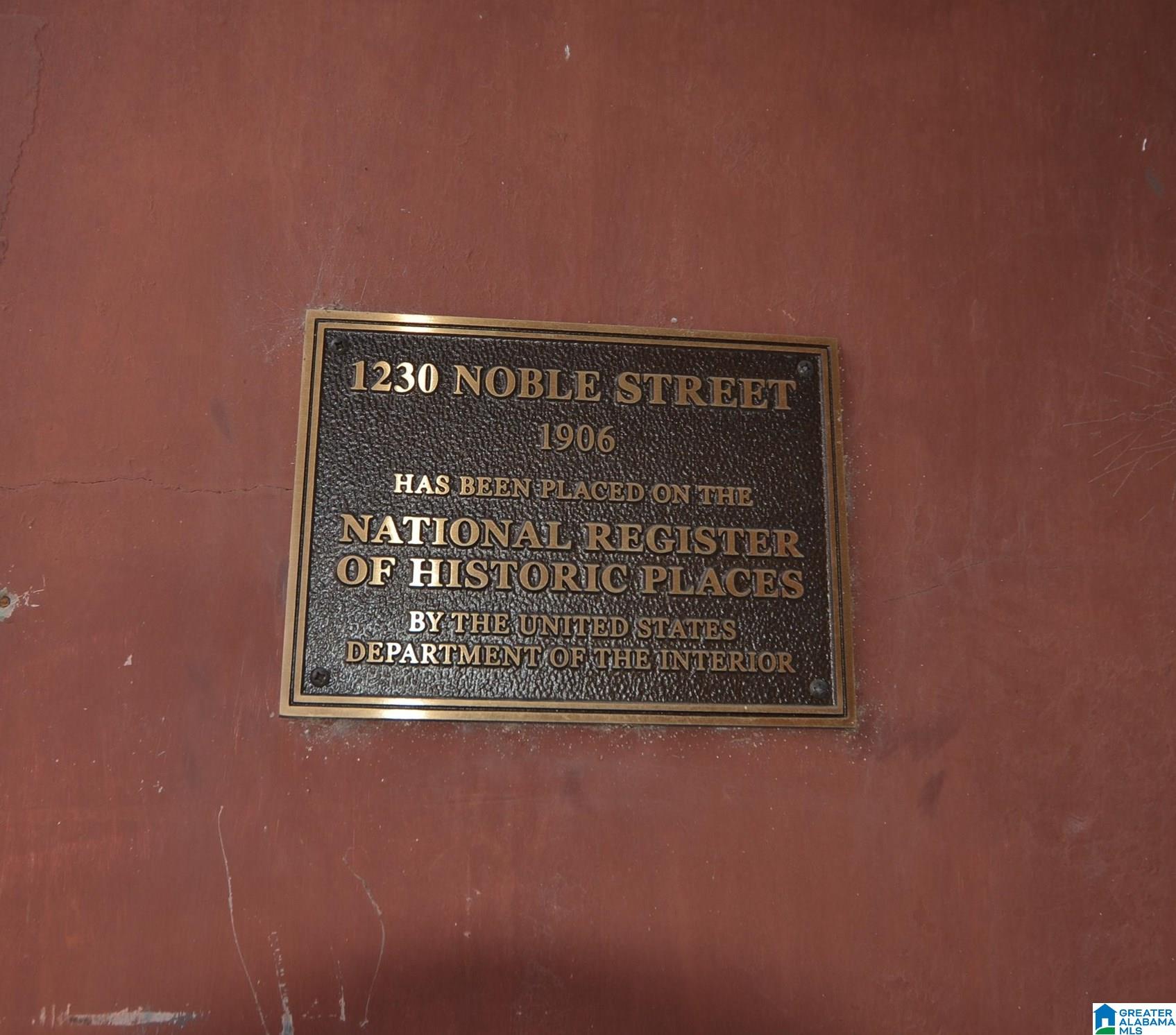 1230 Noble Street Property Photo 4
