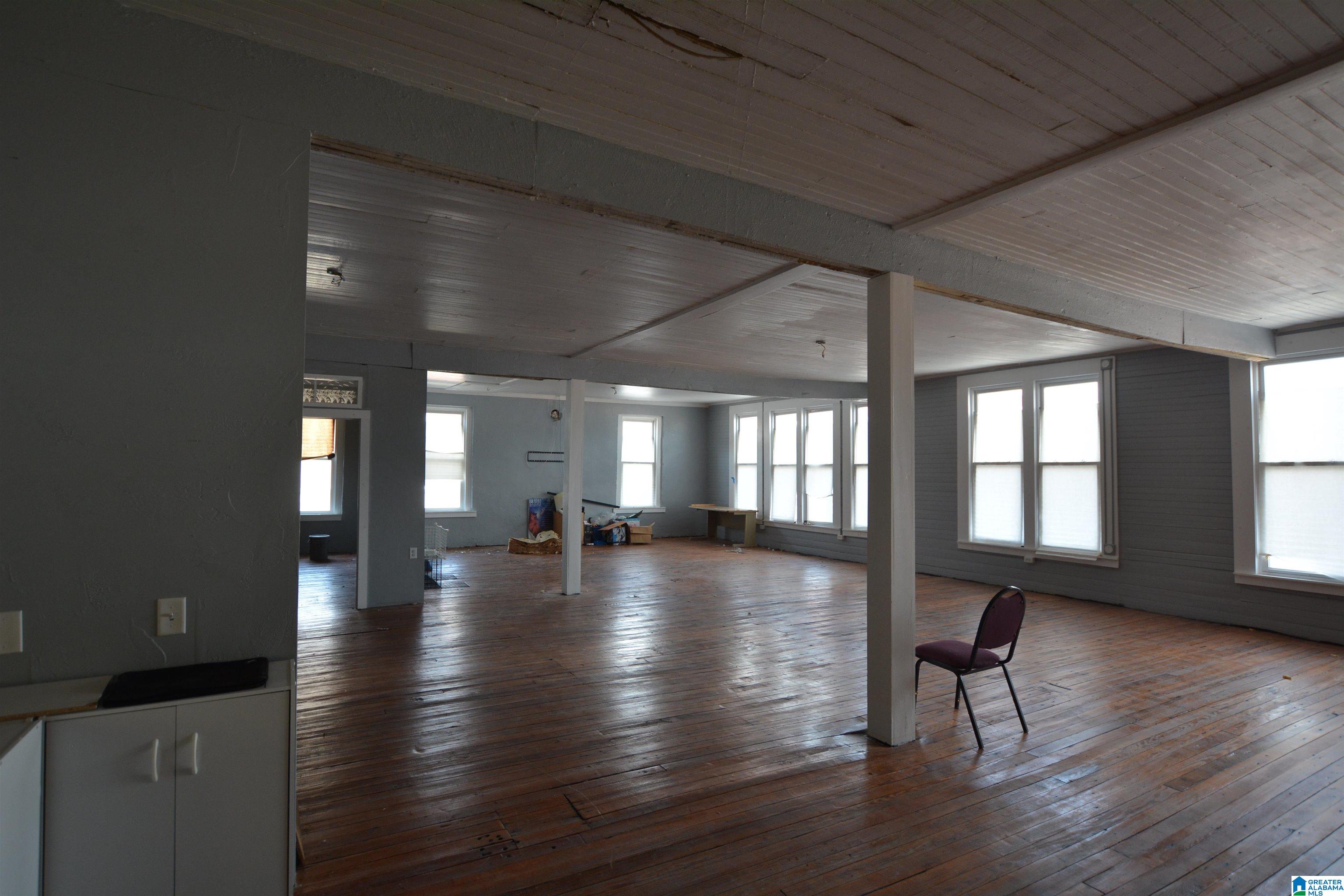 1230 Noble Street Property Photo 17