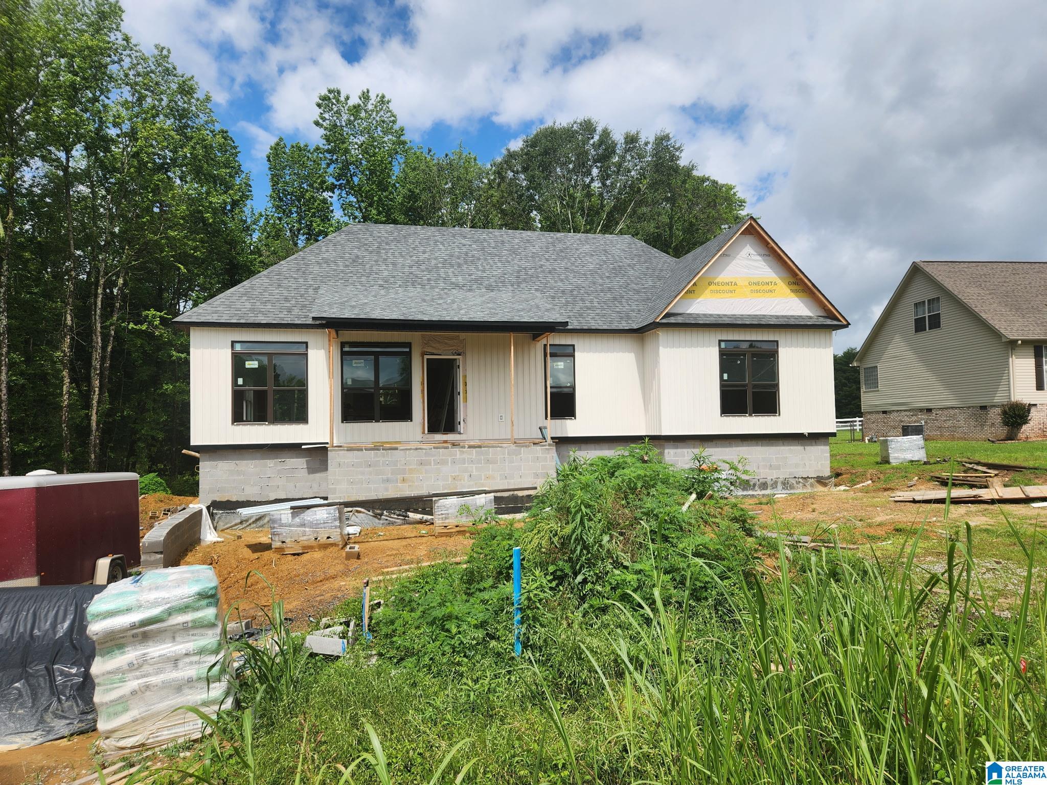 466 Summerfield Drive Property Photo 1