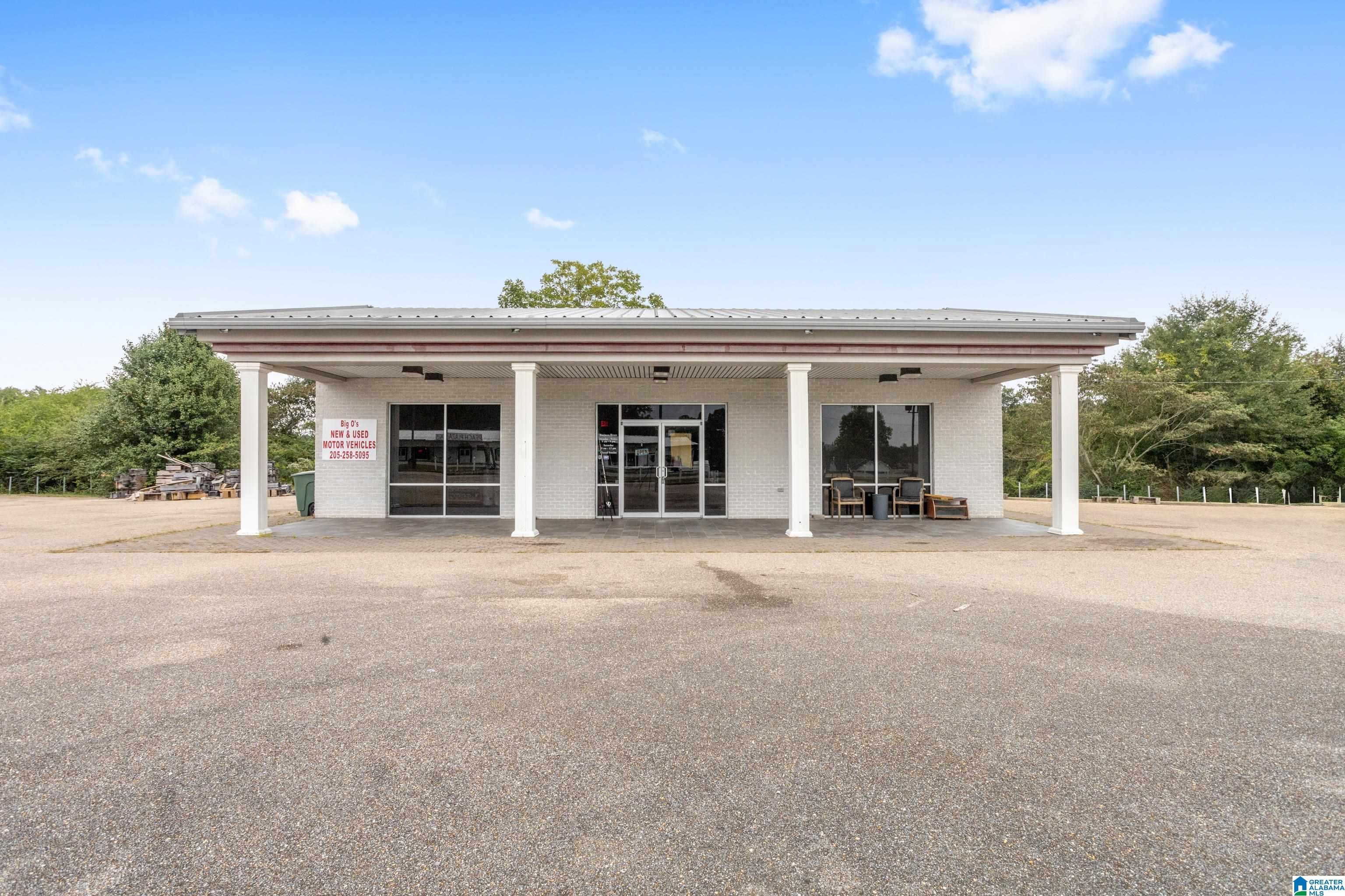 1674 7th Street S Property Photo 1