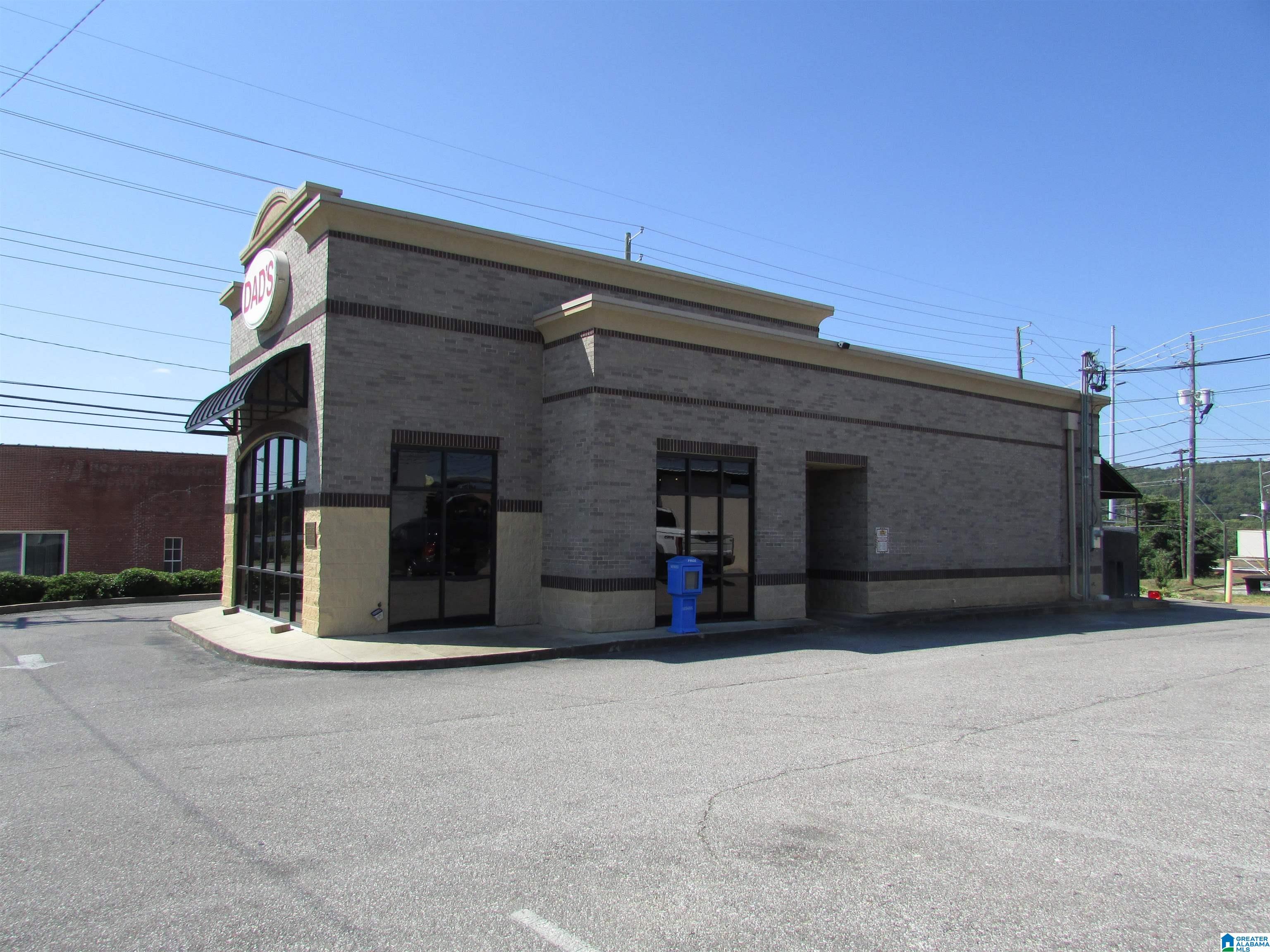 730 Noble Street Property Photo 2
