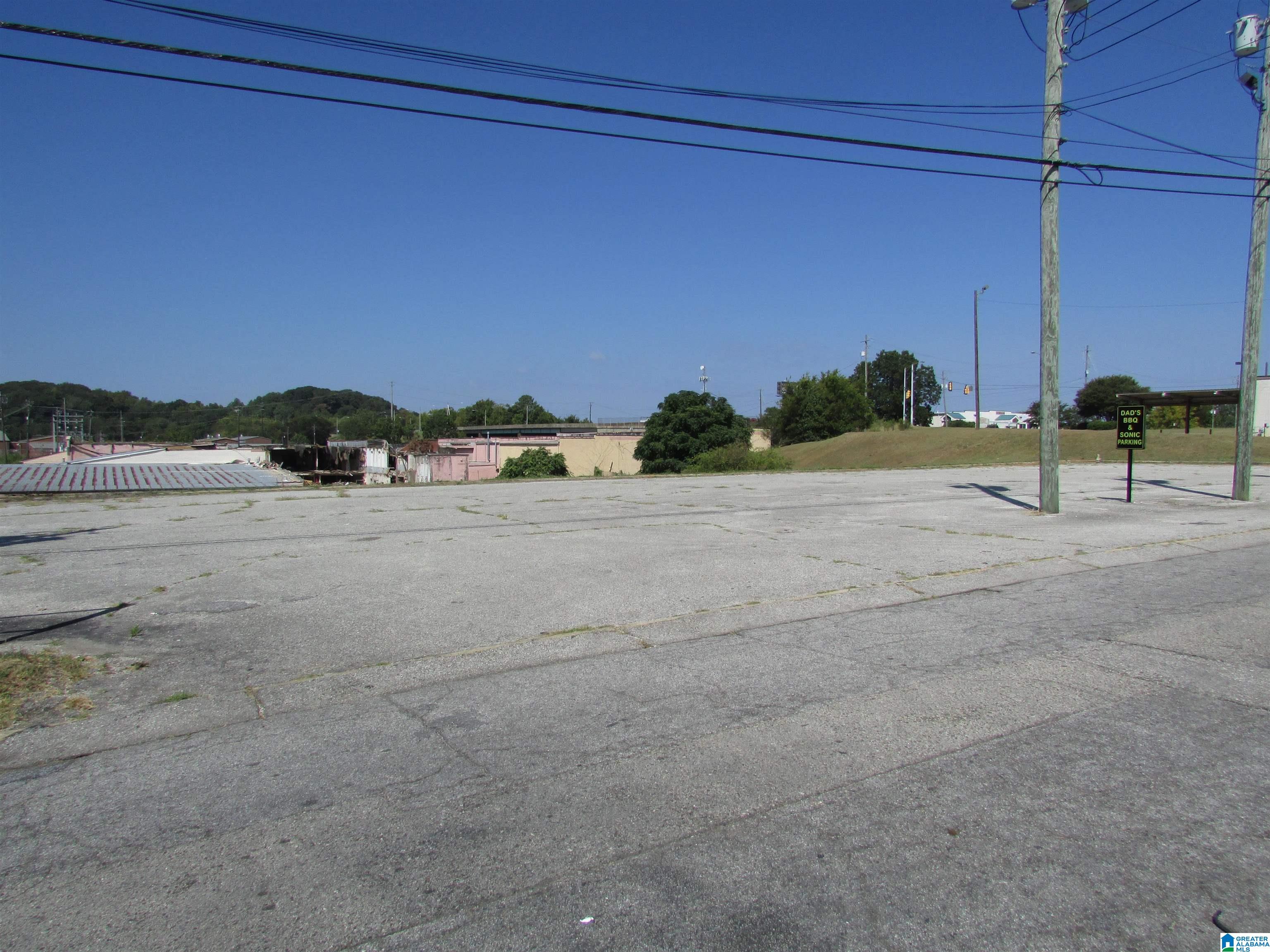 730 Noble Street Property Photo 8