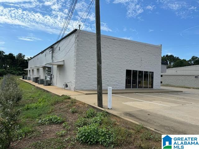 1909 Dallas Avenue Property Photo 3