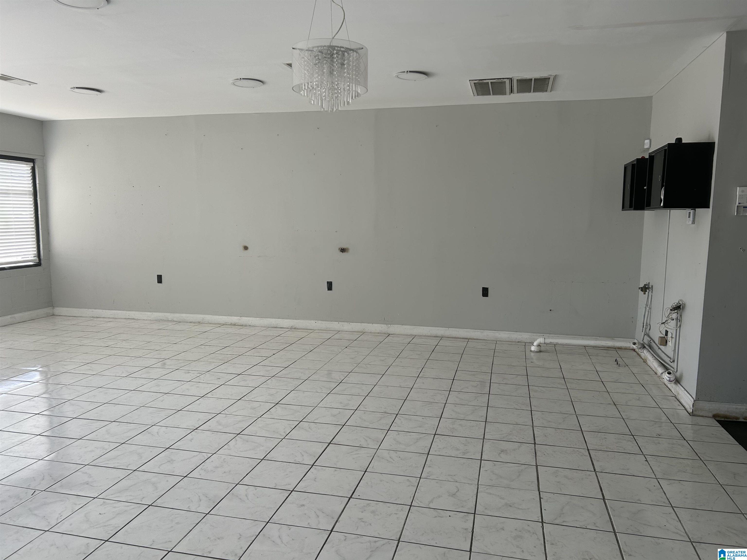 900 9th Avenue Property Photo 5
