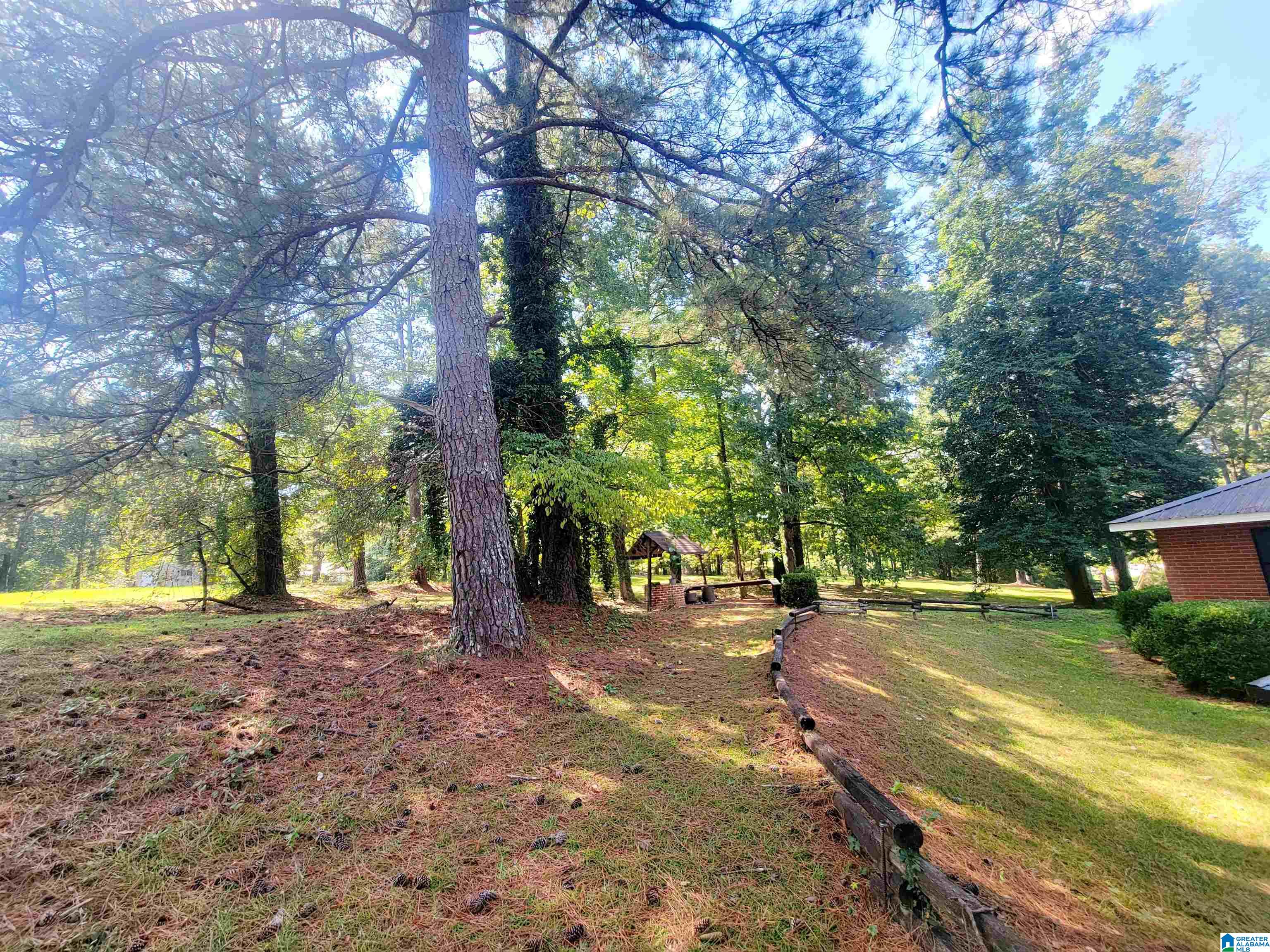 9501 Us Highway 43 Property Photo 2