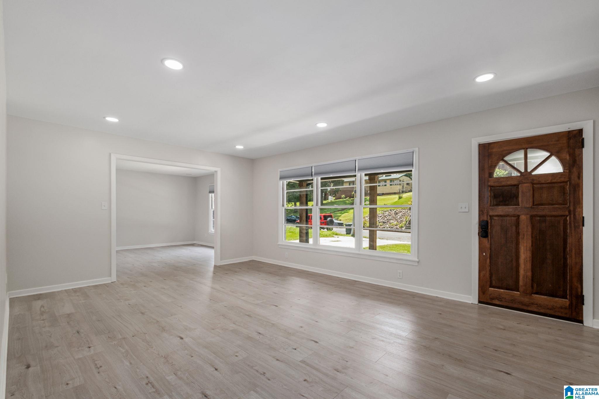 2720 20th Place Ensley Property Photo 4