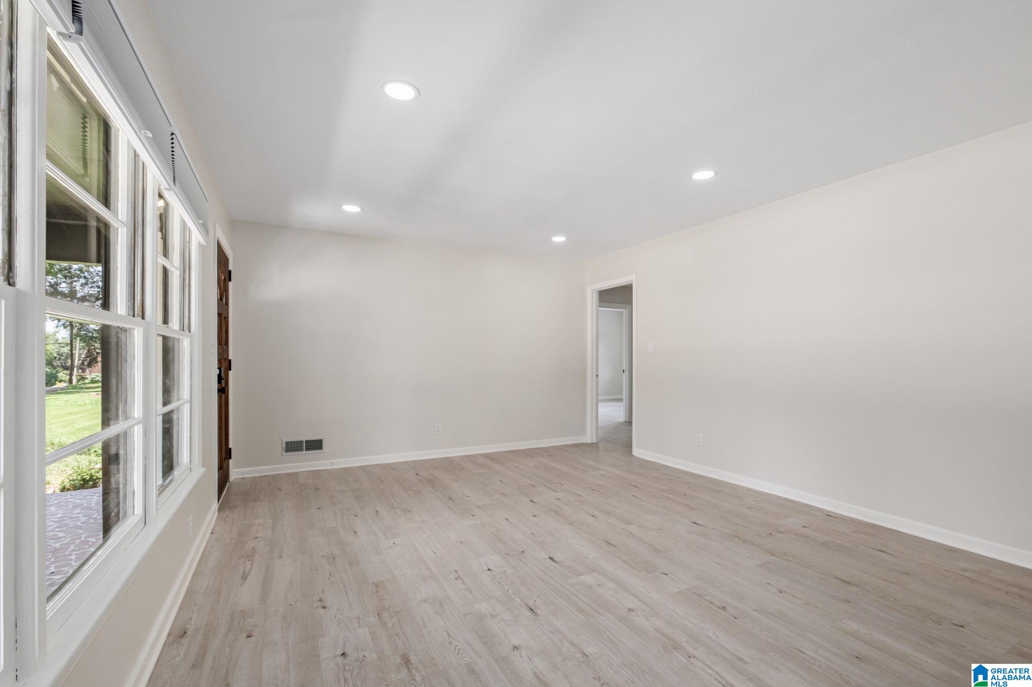 2720 20th Place Ensley Property Photo 6